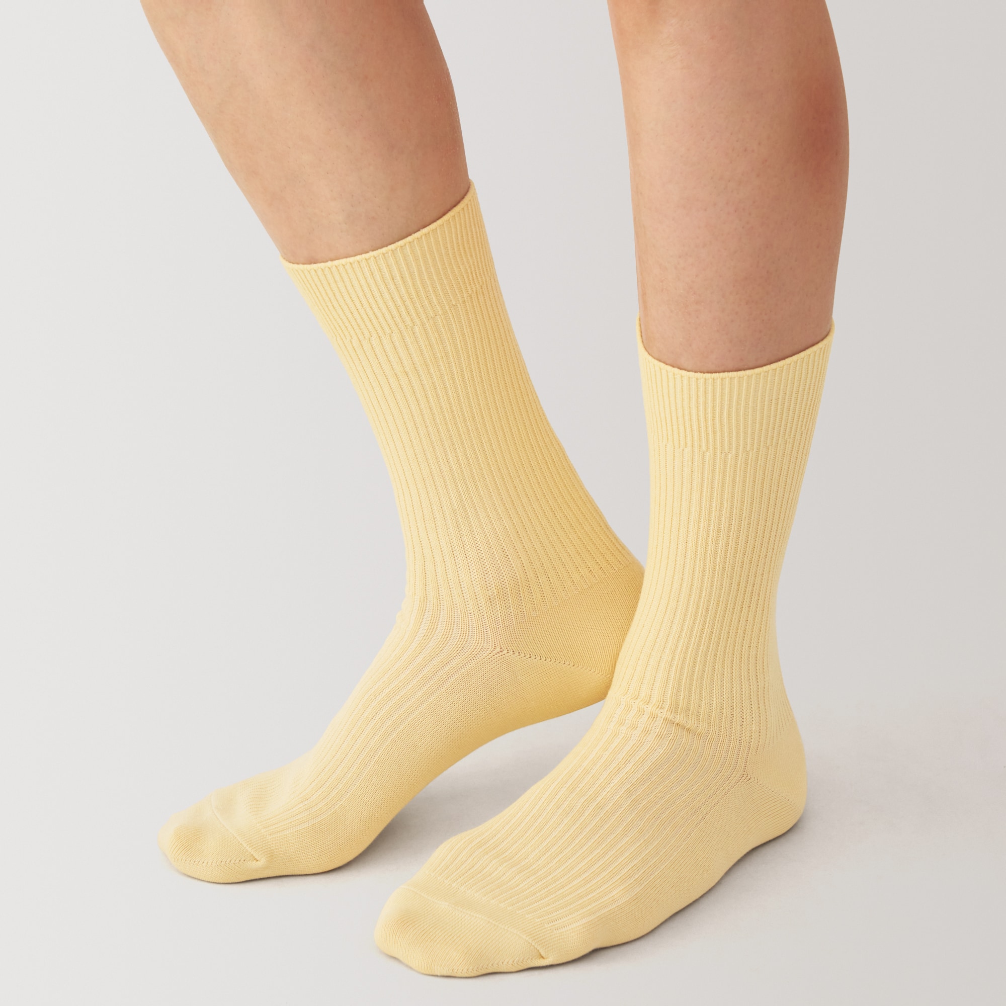 紳士　足なり直角　ズレ落ちにくいリブ編み靴下