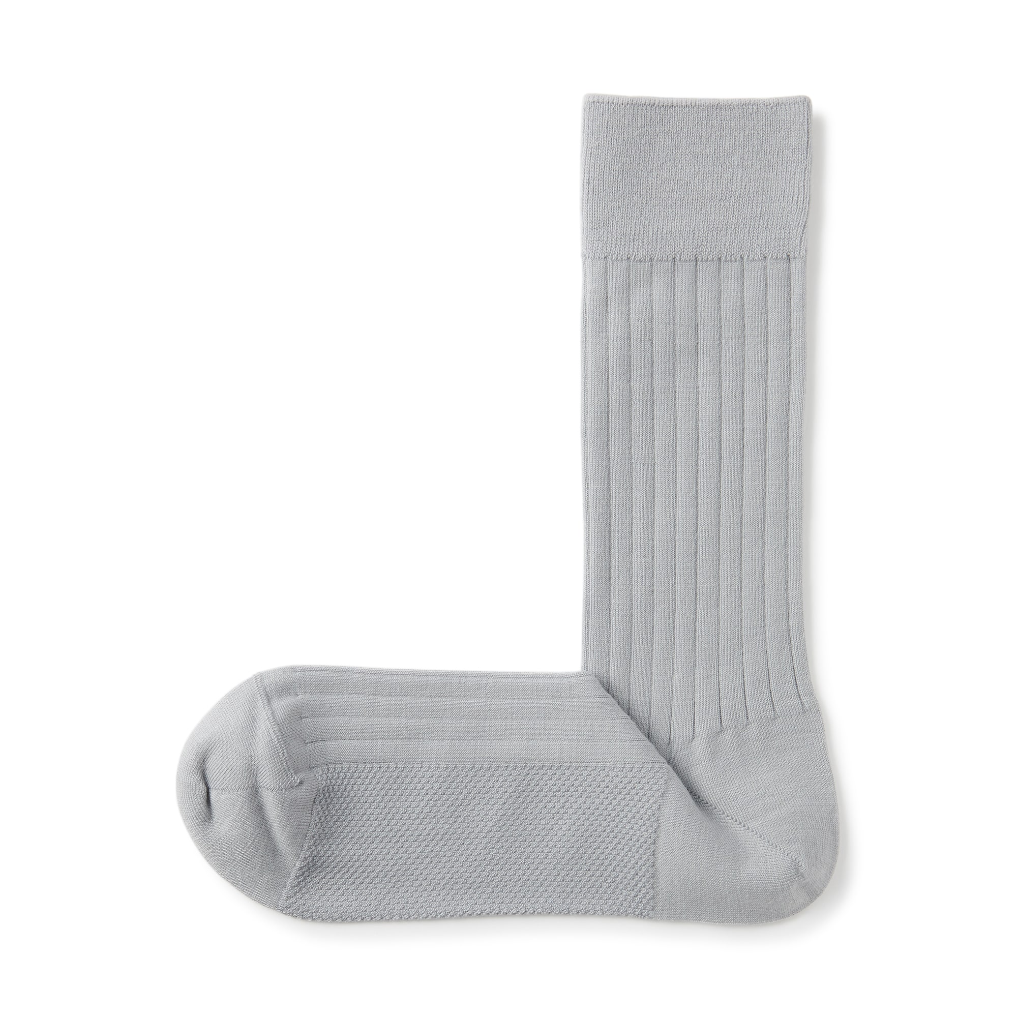紳士　光沢感のあるウール糸で編んだ　足なり直角　リブ編み靴下