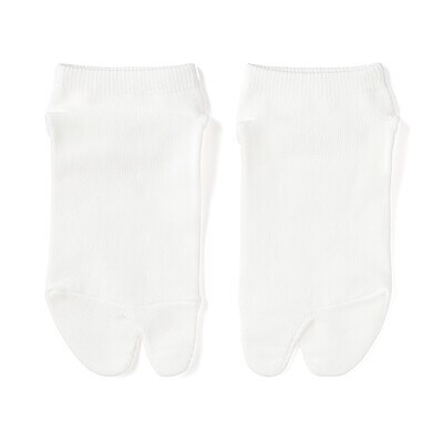 婦人　足なり直角　たび型スニーカーイン