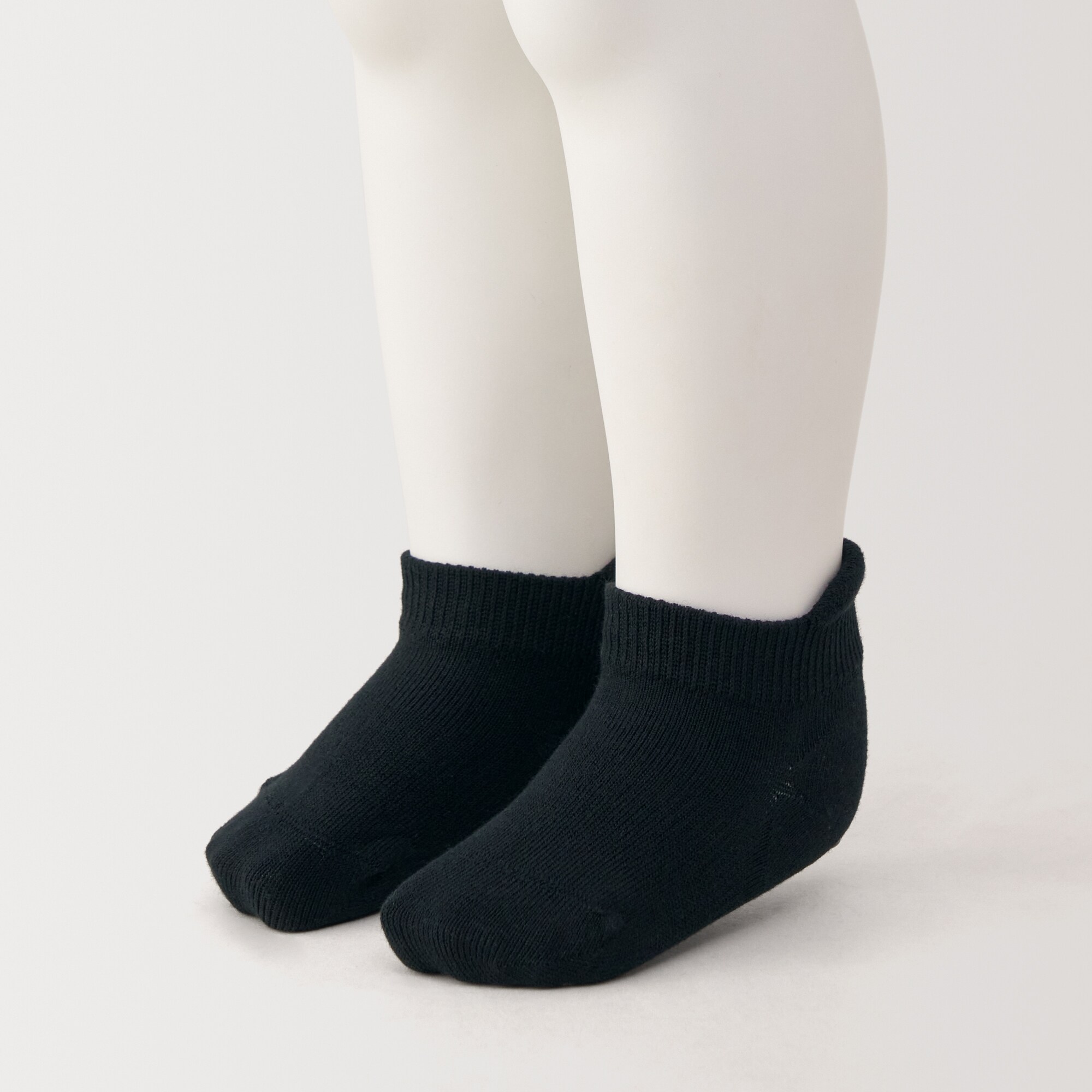 ベビー　足なり直角　スニーカーイン（３足組）