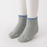 キッズ　足なり直角　ショート丈靴下（柄・３足組）