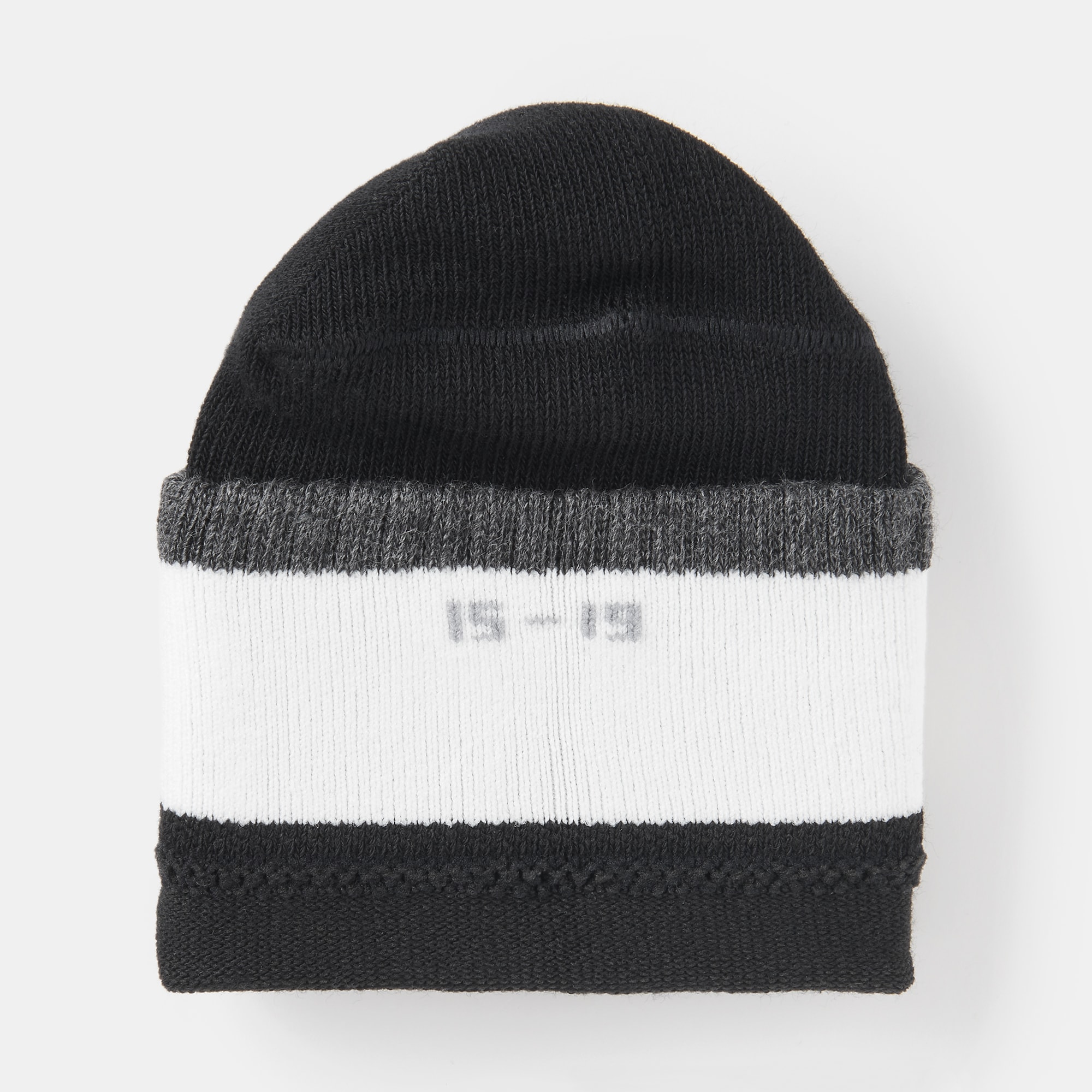 キッズ　足なり直角　ショート丈靴下（柄・３足組）