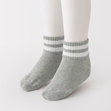 キッズ　足なり直角　ショート丈靴下（柄・３足組）