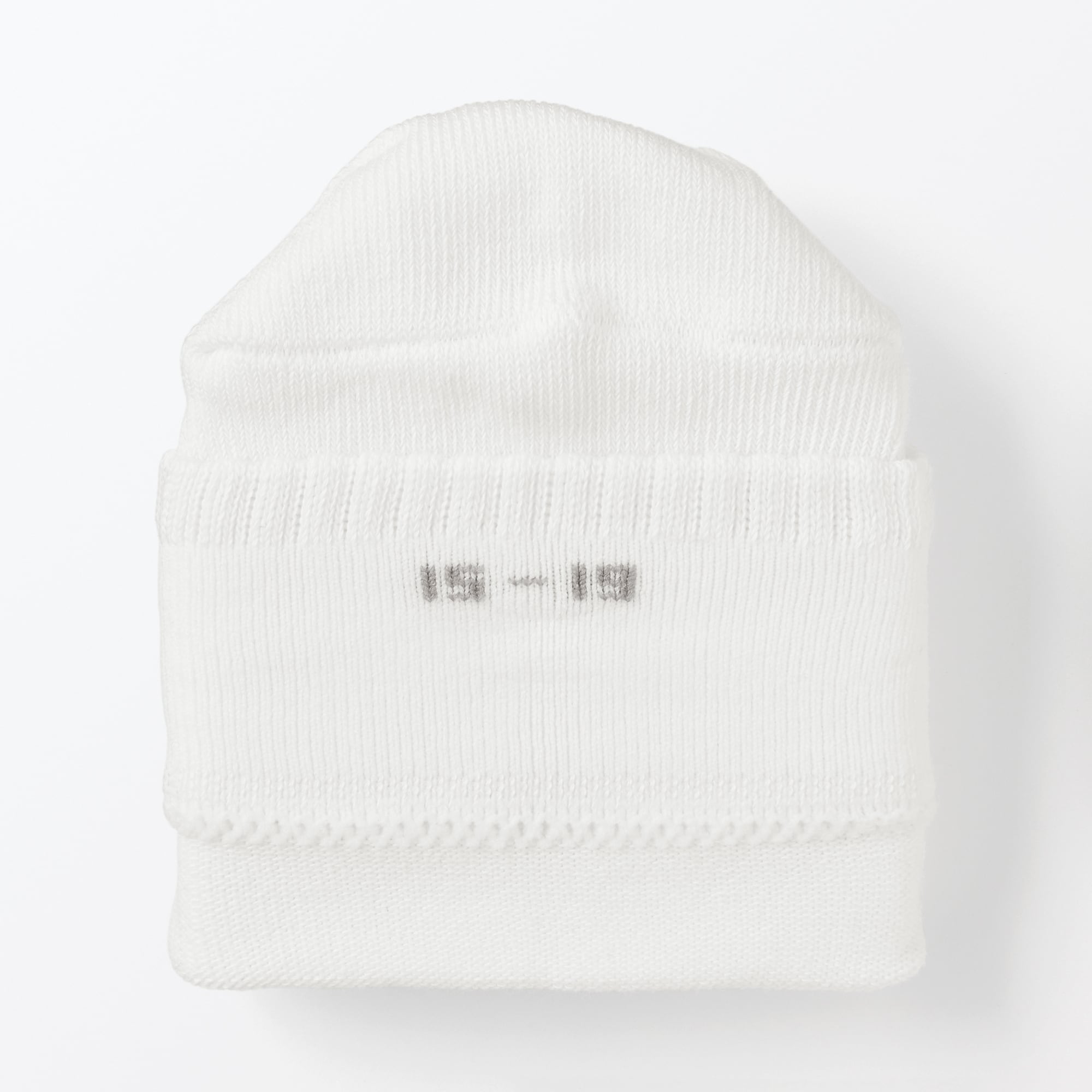 キッズ　足なり直角　ショート丈靴下（３足組）