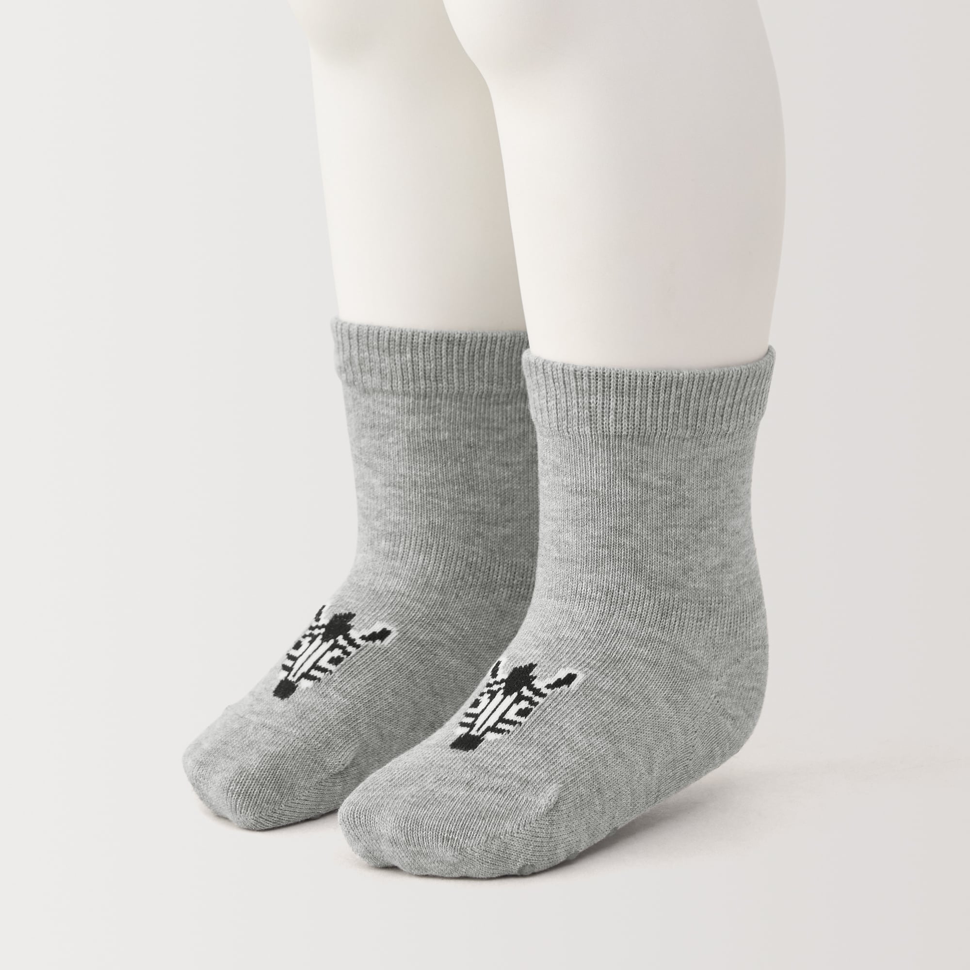 ベビー　足なり直角　動物柄　靴下（３足組）