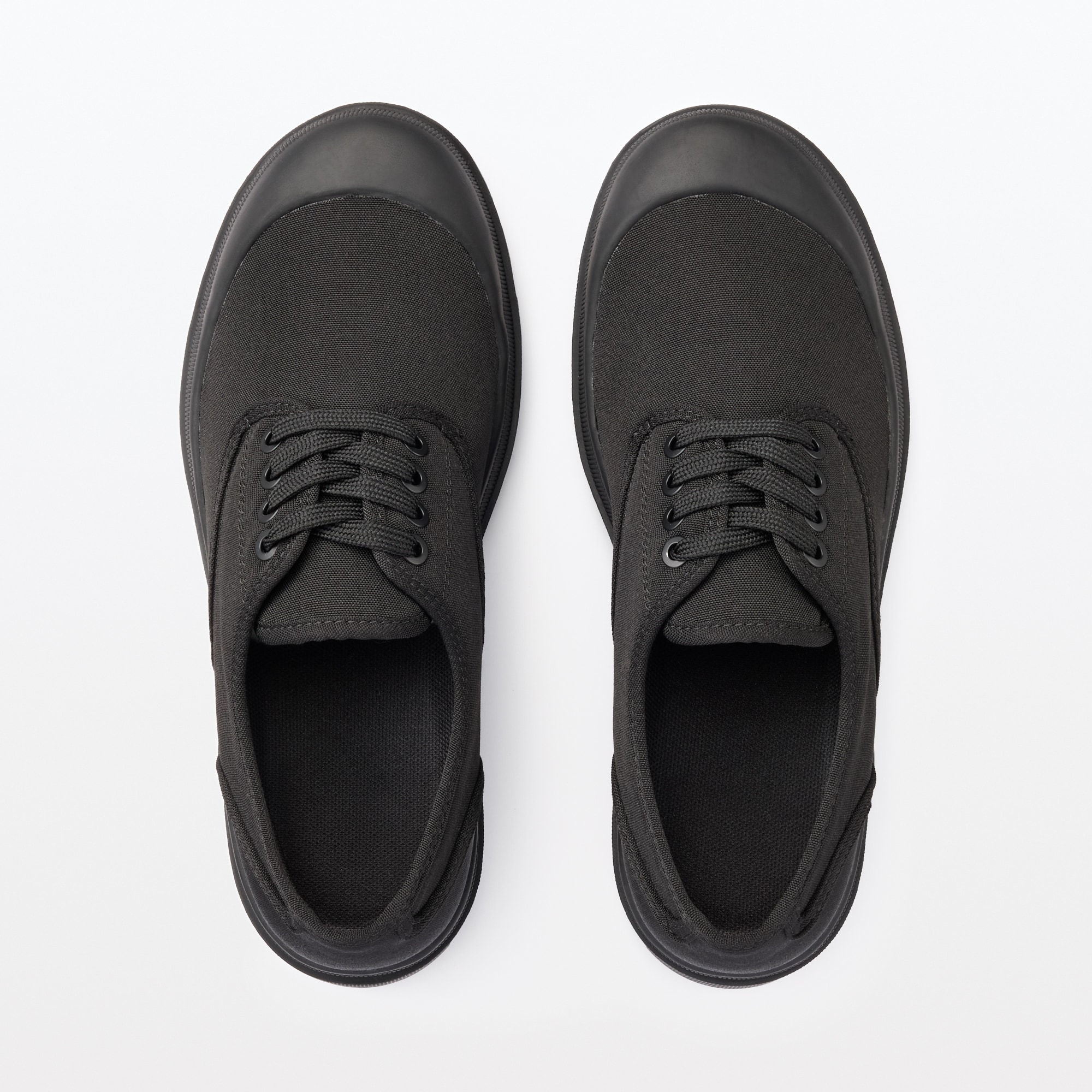 婦人　柔らかい中敷を使用した　撥水タンクソールシューズ