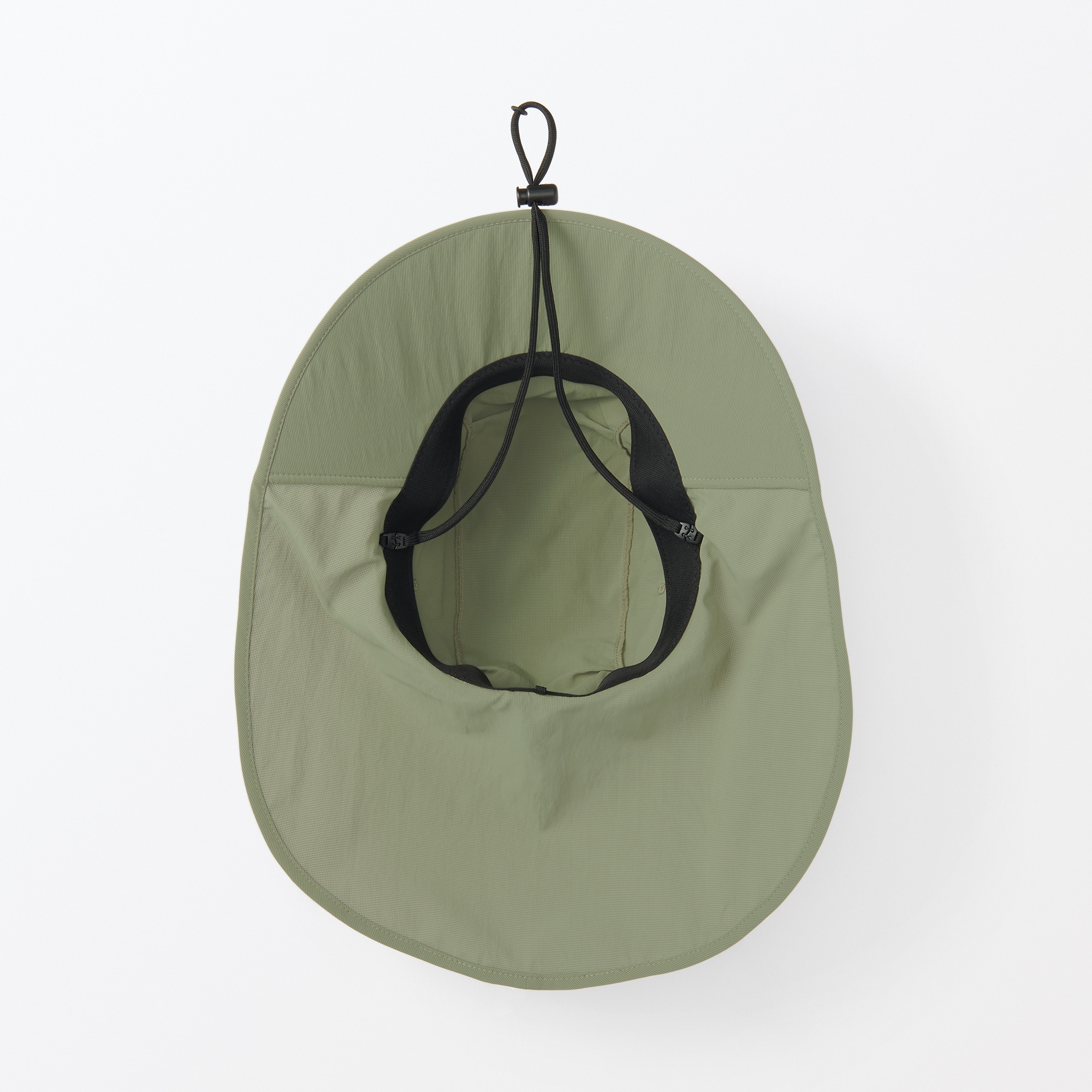 風を通す　ちいさくまとまる　日除け付きハット