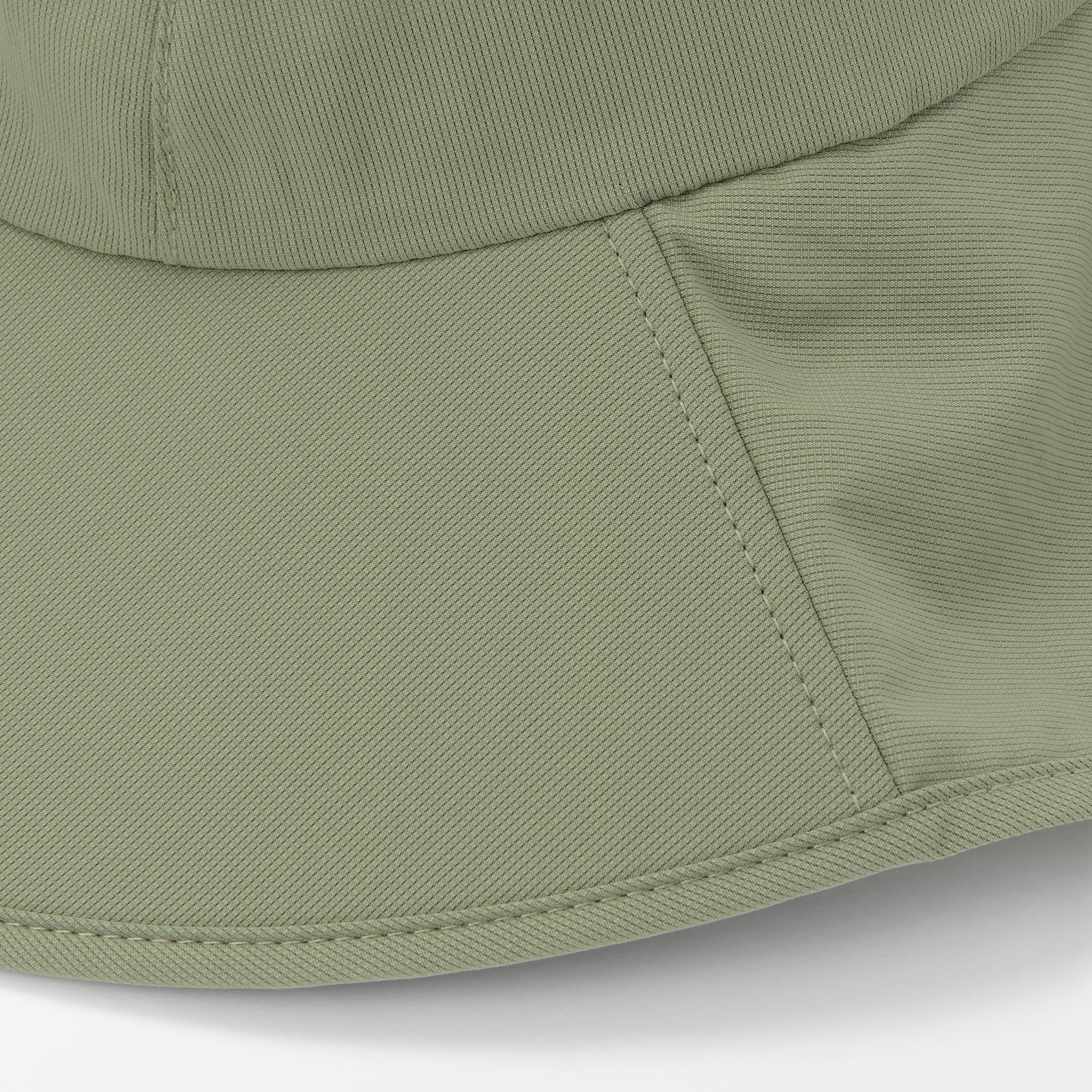 風を通す　ちいさくまとまる　日除け付きハット