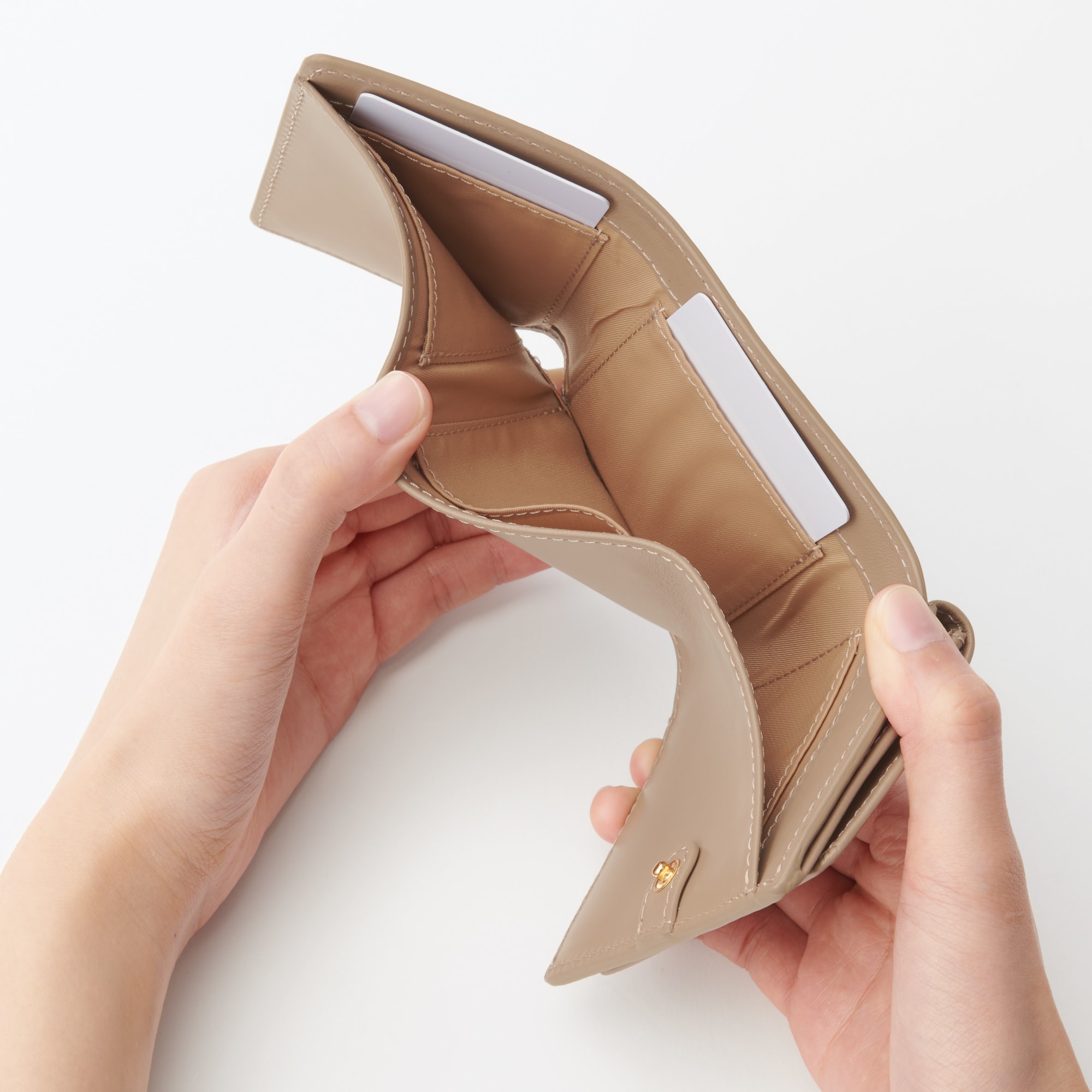 ベジタブルタンニンレザー　三つ折り財布