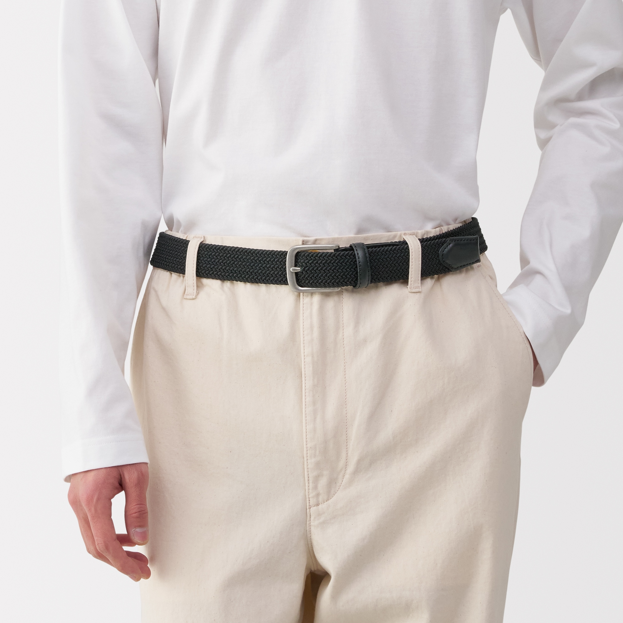 自由な位置で留められる　ストレッチベルト