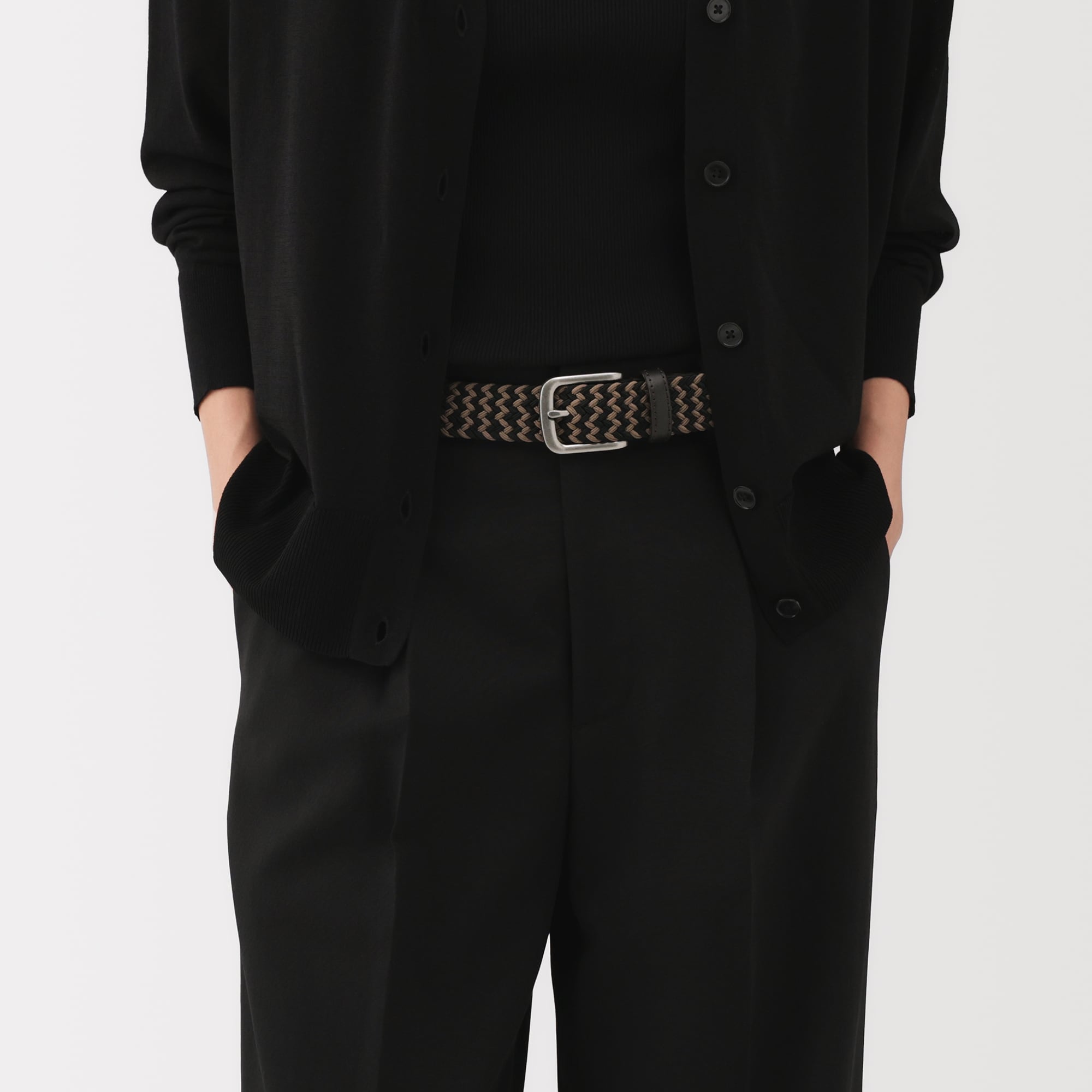 自由な位置で留められる　ストレッチベルト