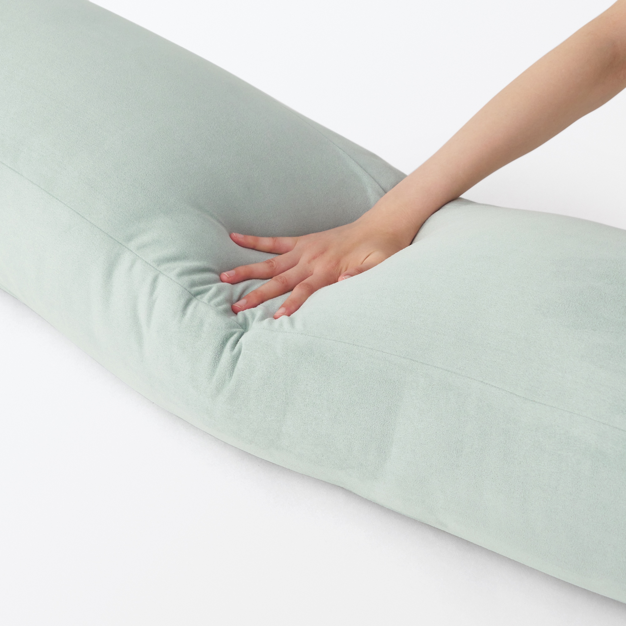 背当てにもなるやわらか抱きまくら