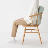 背当てにもなるやわらかマルチミニクッション