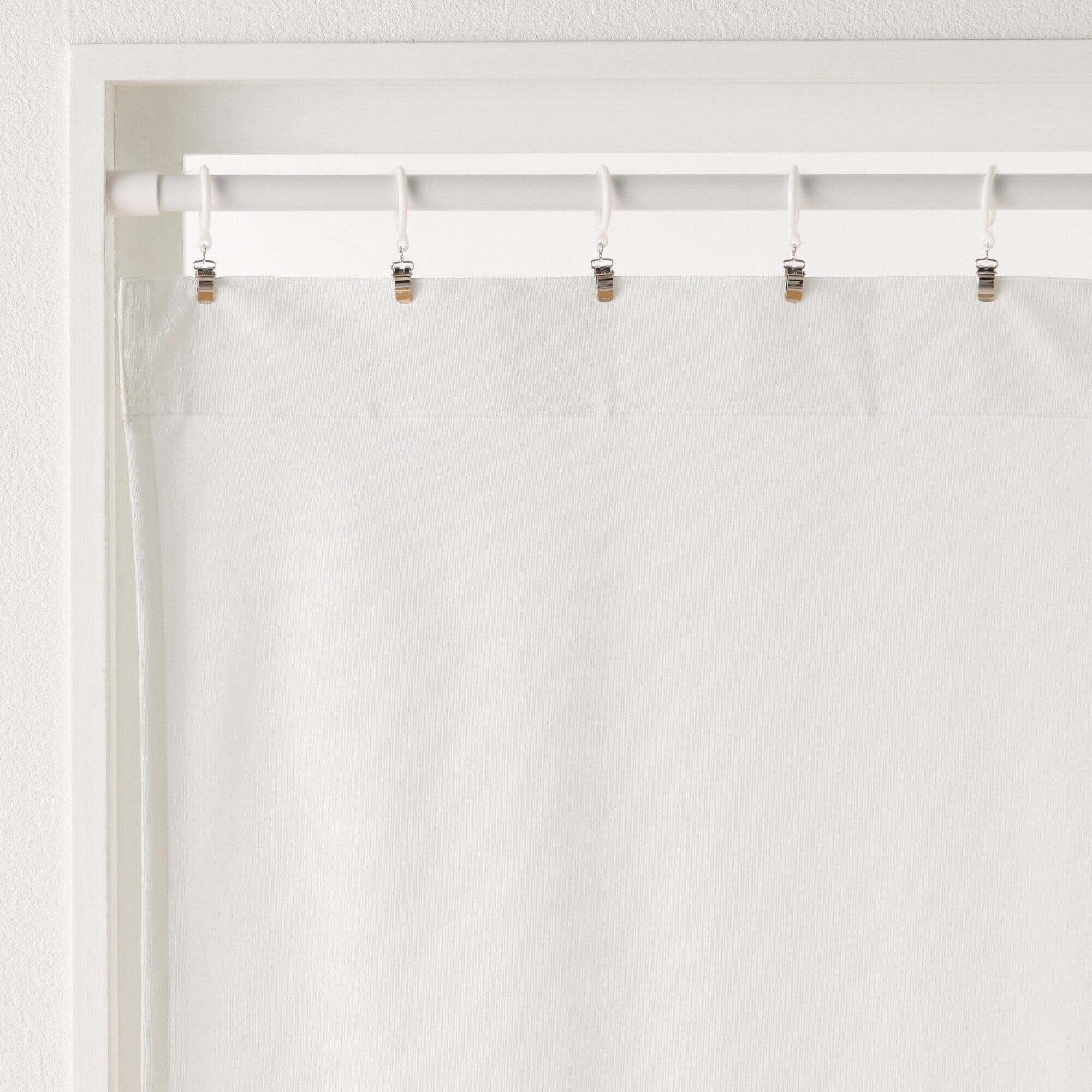 花粉をキャッチし熱を通しにくいレースノンプリーツカーテン