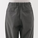 婦人　風を通す　ストレッチサッカーイージーテーパードパンツ