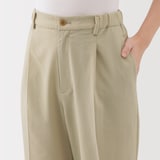 婦人　風を通す　ストレッチサッカーイージーテーパードパンツ