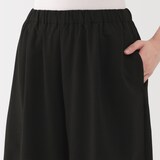 婦人　風を通す　ストレッチサッカーイージークロップドパンツ