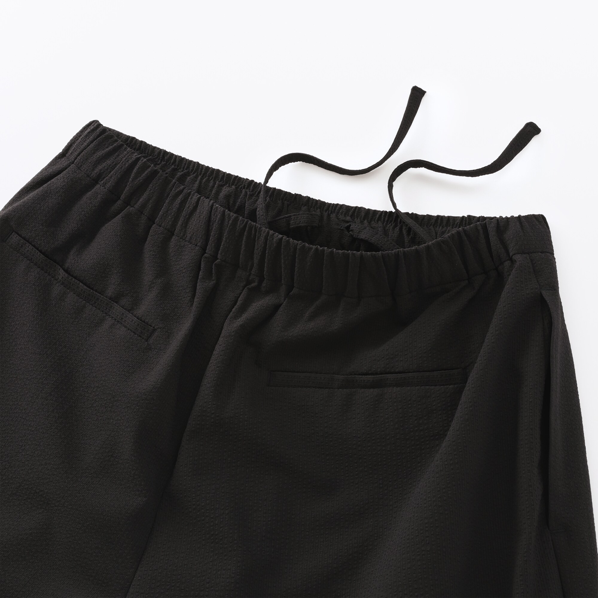 婦人　風を通す　ストレッチサッカーイージークロップドパンツ