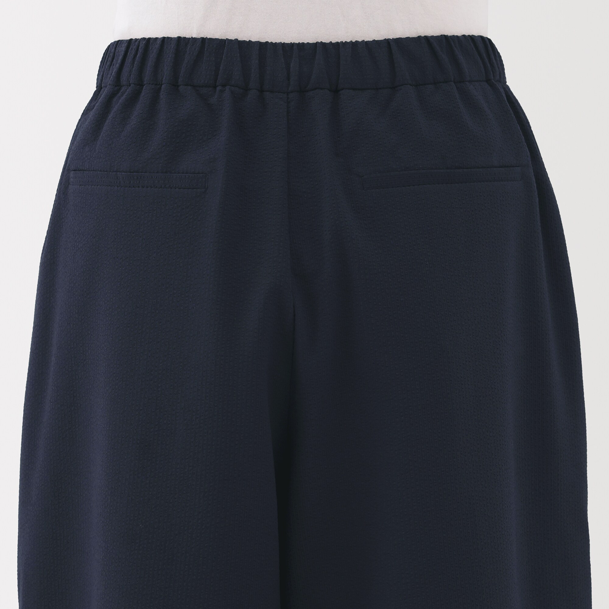 婦人　風を通す　ストレッチサッカーイージークロップドパンツ