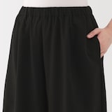 婦人　風を通す　ストレッチサッカーイージークロップドパンツ