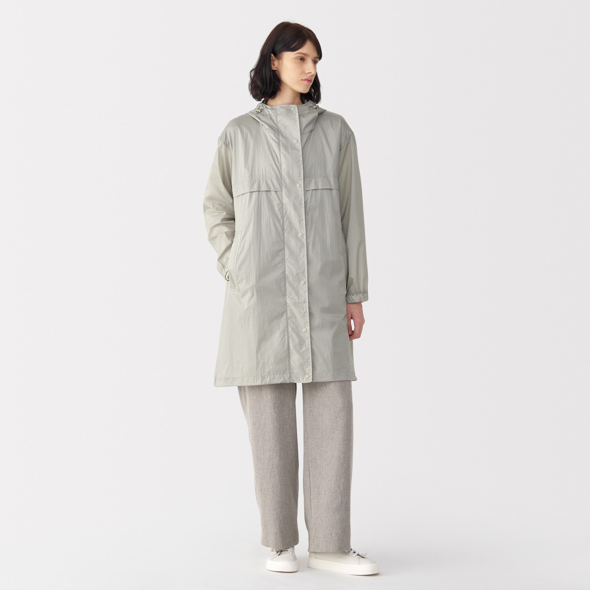 【MUJI Labo】軽量撥水ナイロンフード付きコート 婦人 軽量撥水ナイロンフード付きコート | 無印良品