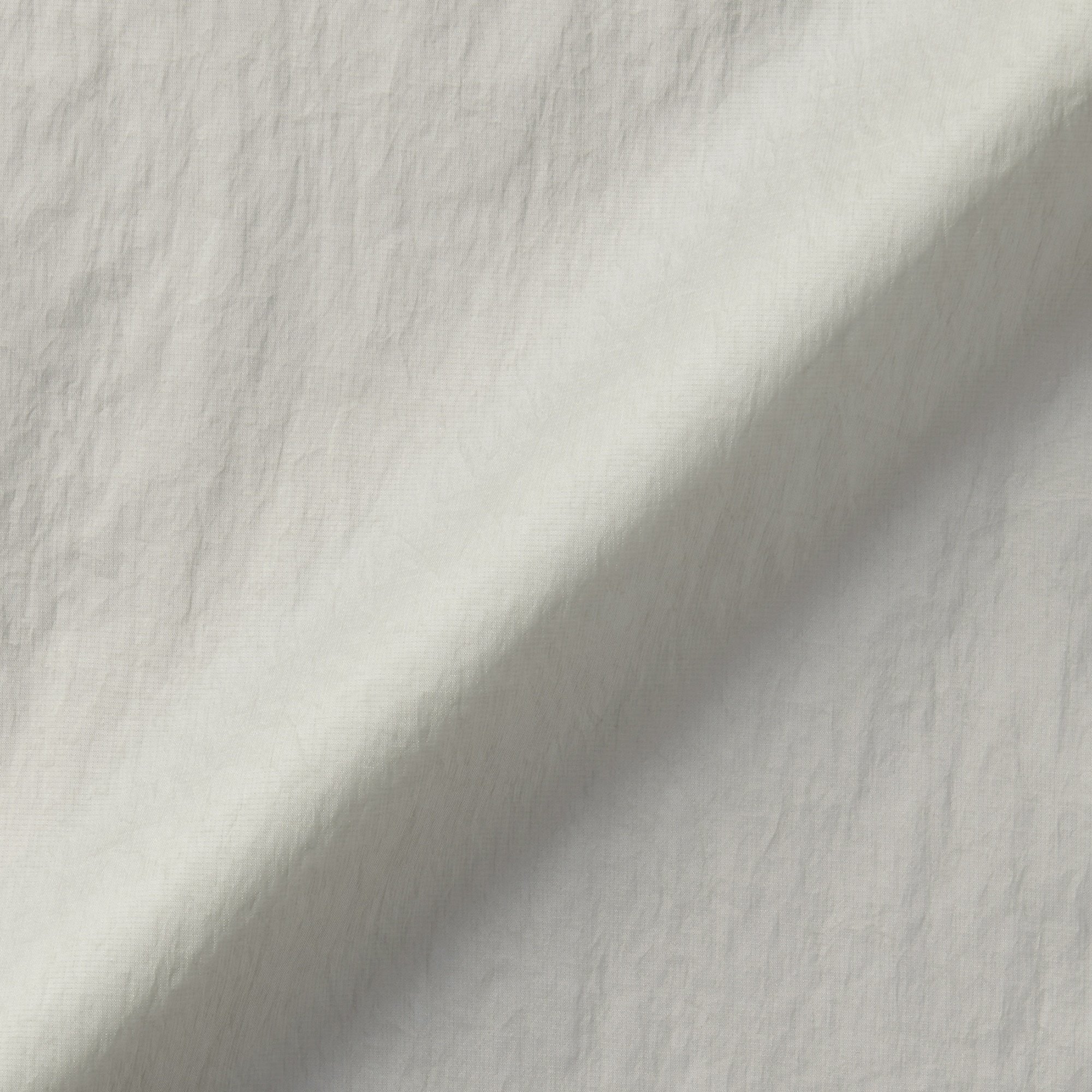 婦人　軽量撥水ナイロンフード付きコート