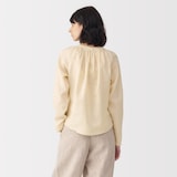 婦人　ラミーギャザーブラウス