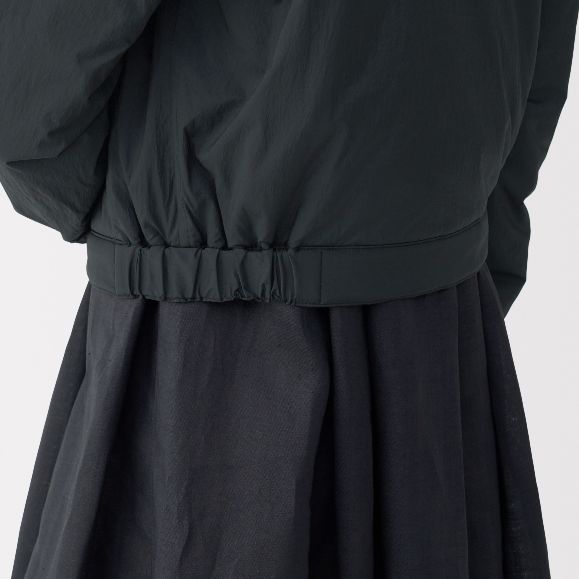 婦人　ナイロン中わたブルゾン