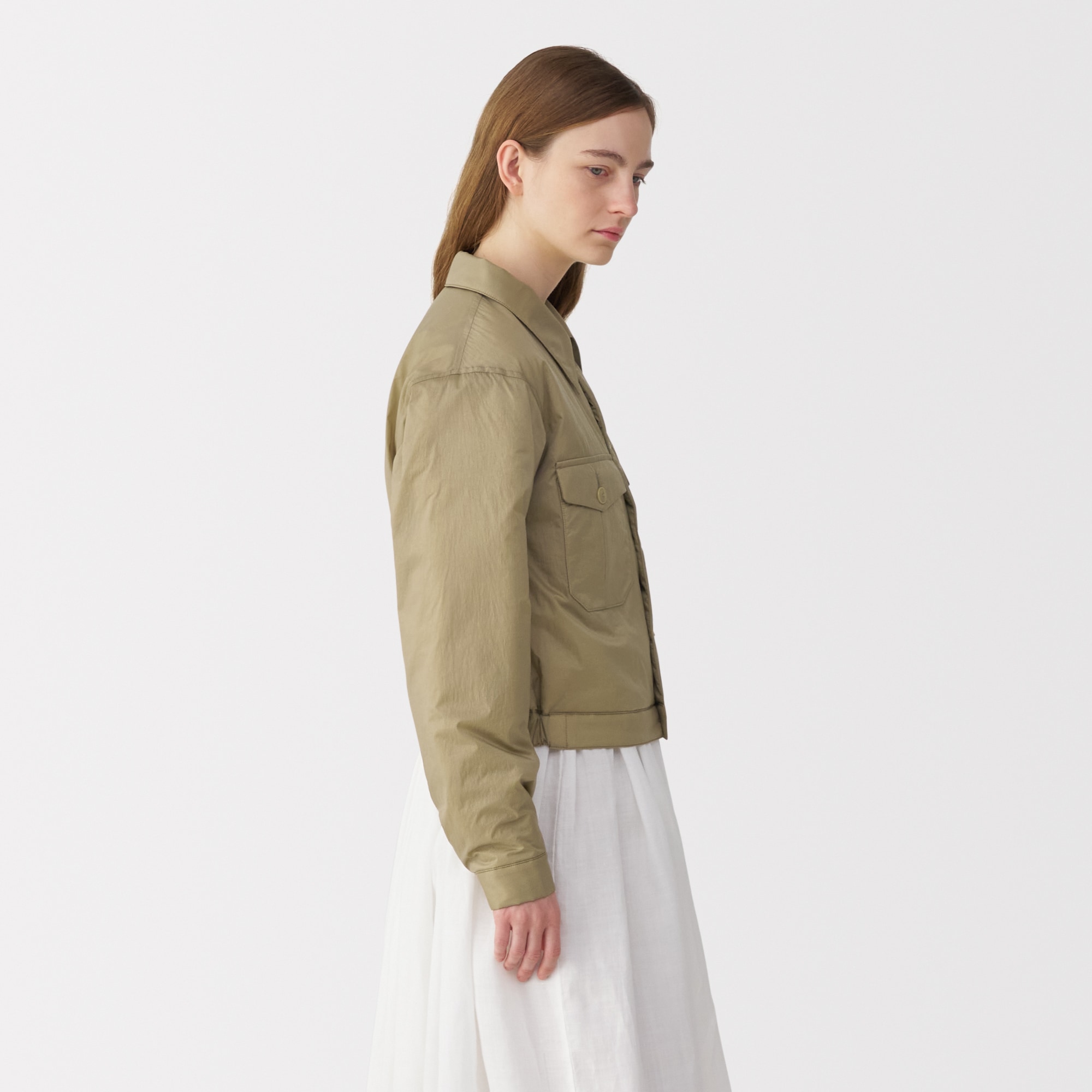 婦人　ナイロン中わたブルゾン