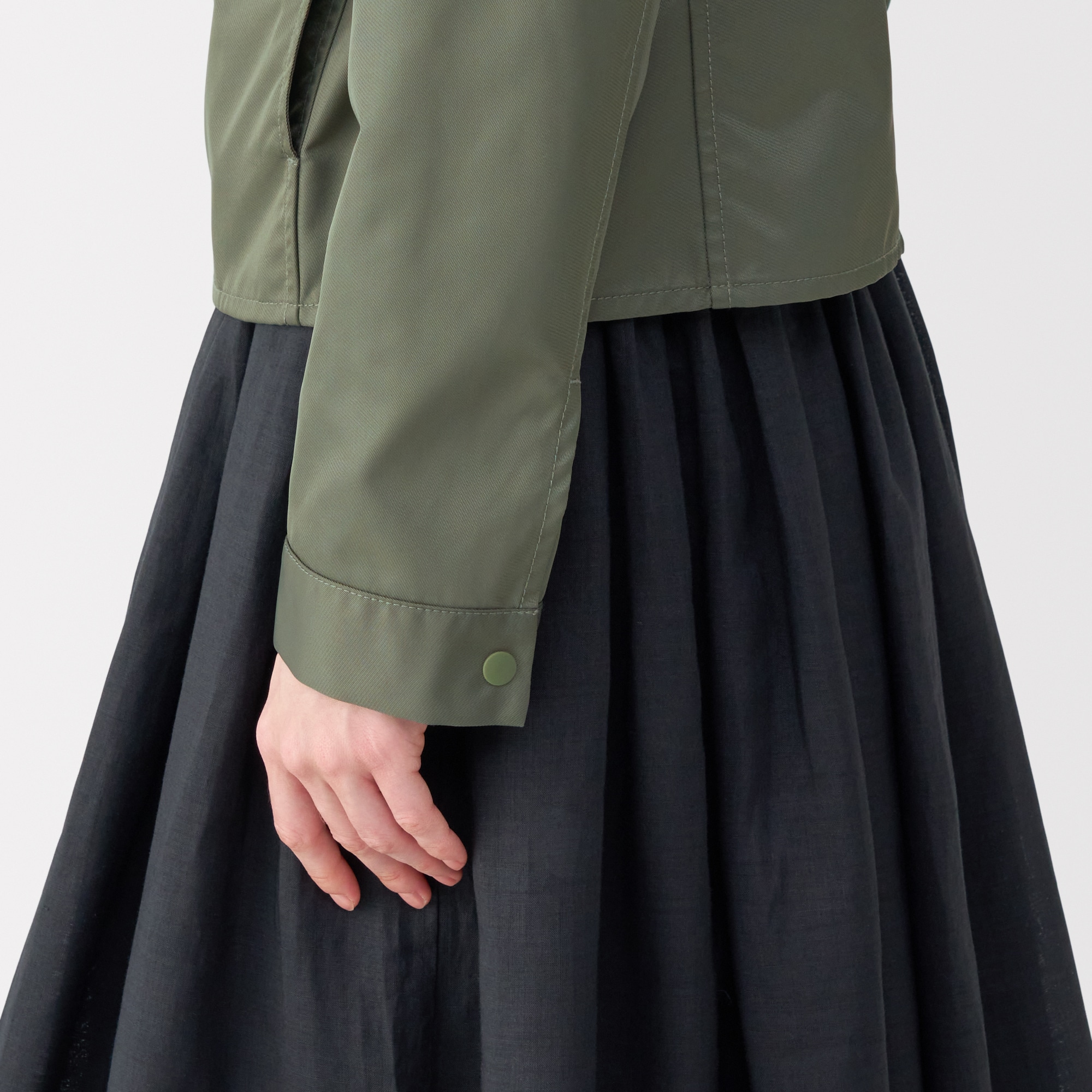 婦人　ナイロンツイルジップブルゾン