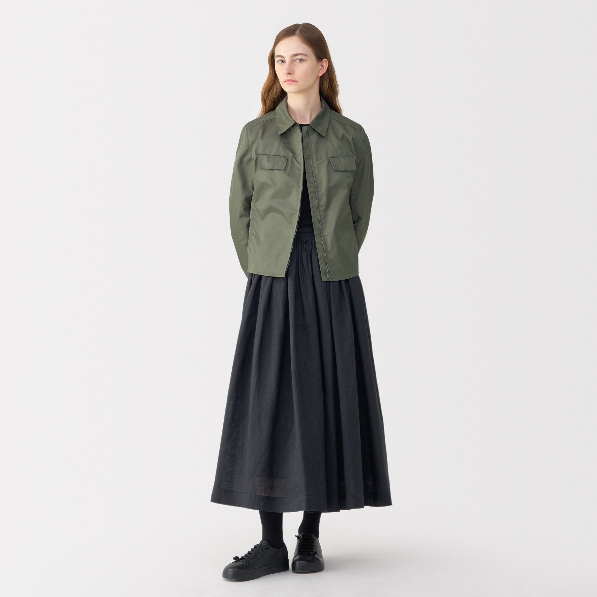 婦人　ナイロンツイルジップブルゾン