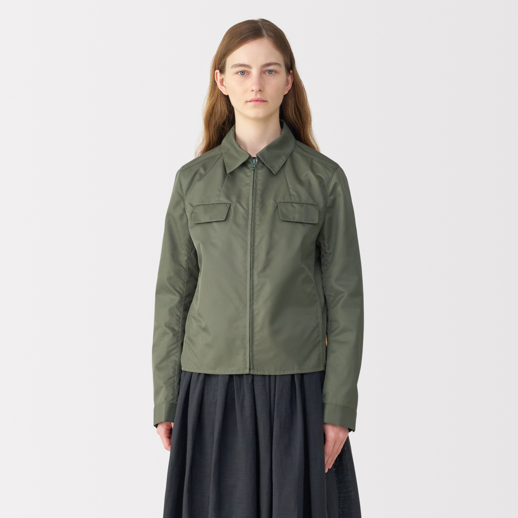 婦人　ナイロンツイルジップブルゾン