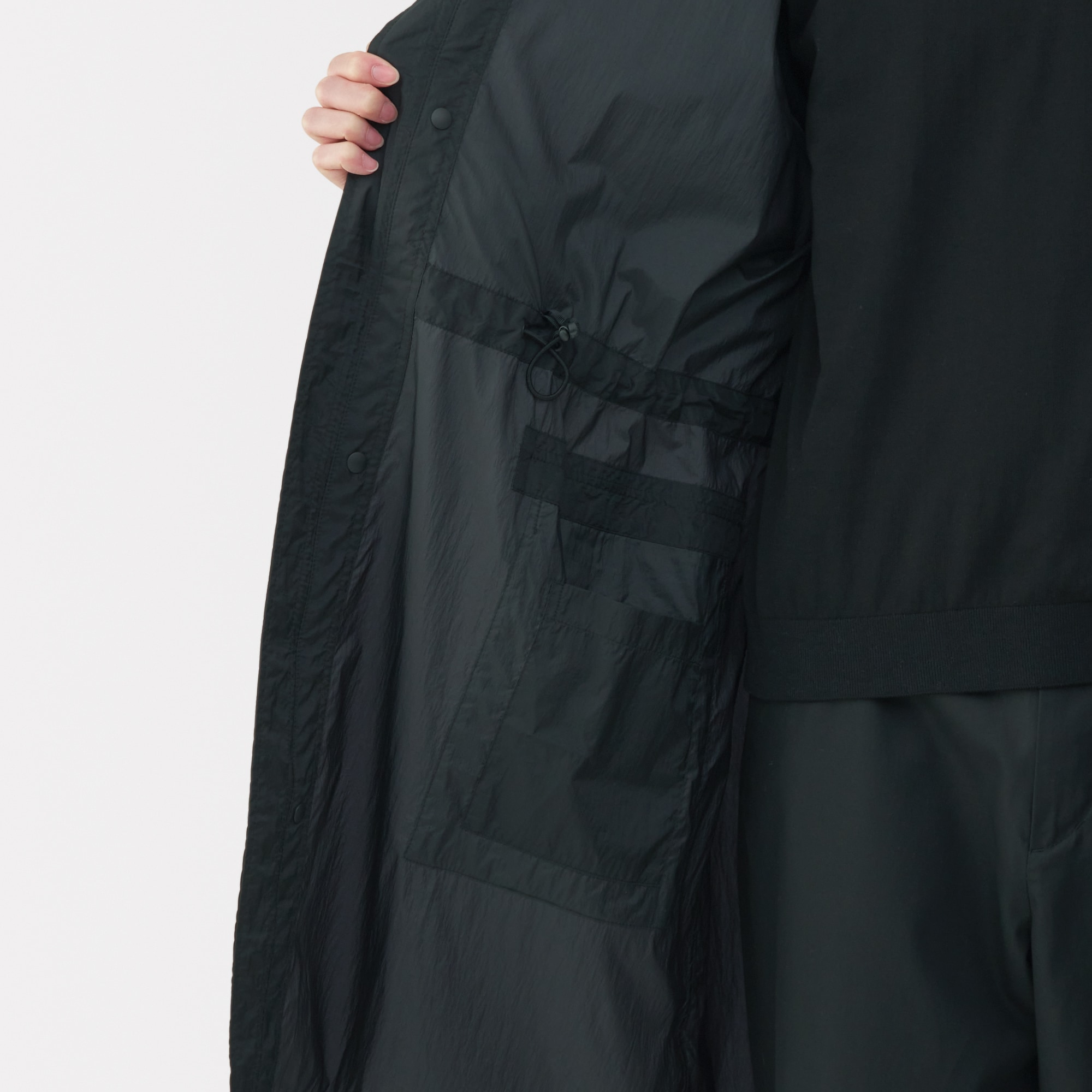 紳士　軽量撥水ナイロンフード付きコート