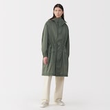 紳士　軽量撥水ナイロンフード付きコート