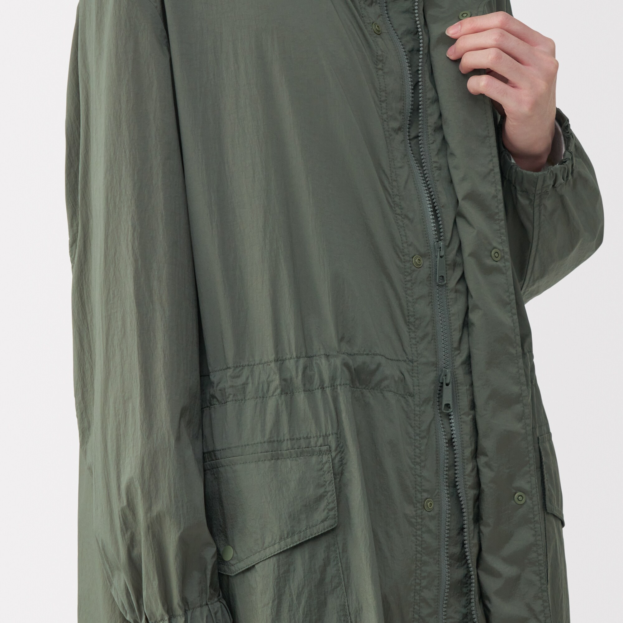 紳士　軽量撥水ナイロンフード付きコート