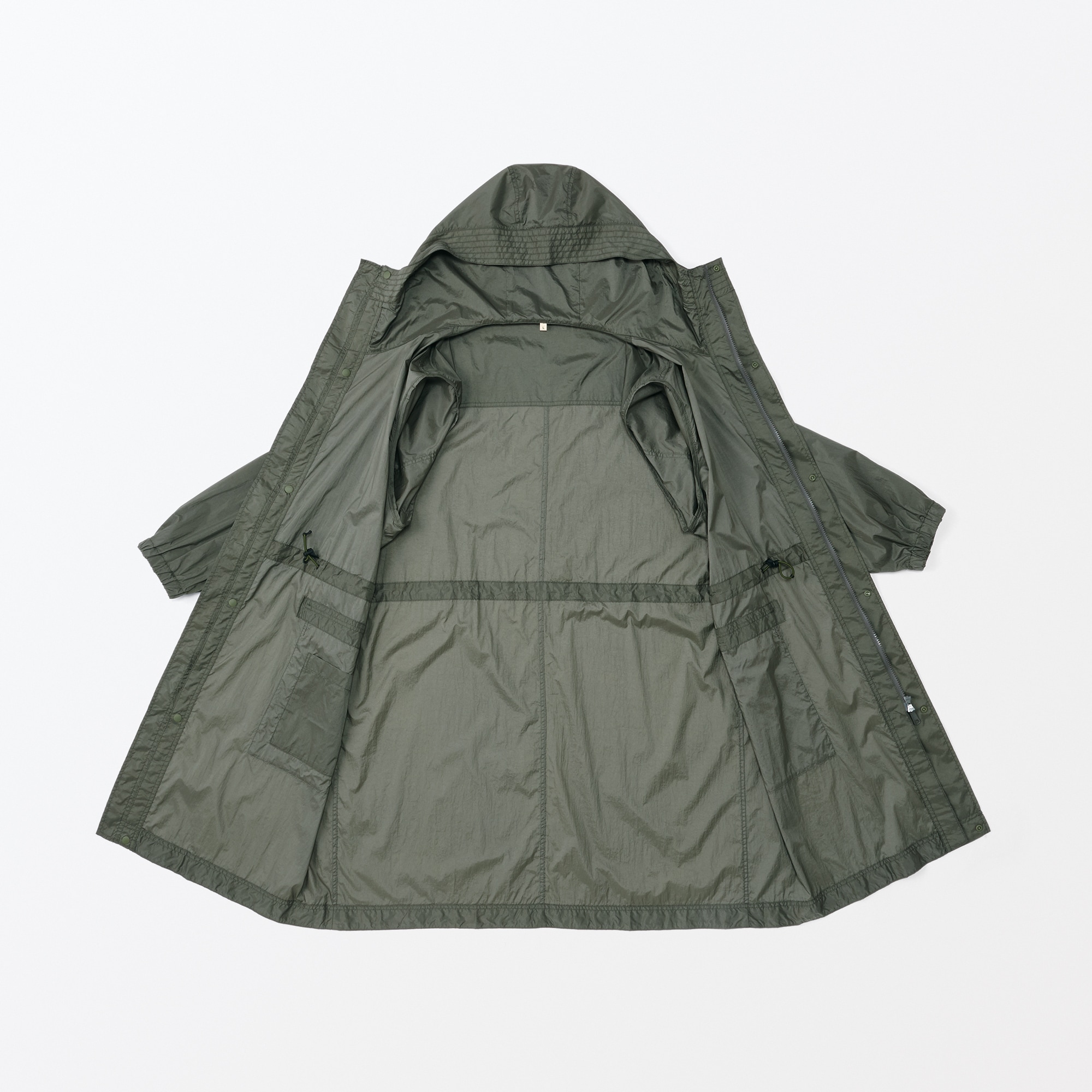 紳士　軽量撥水ナイロンフード付きコート