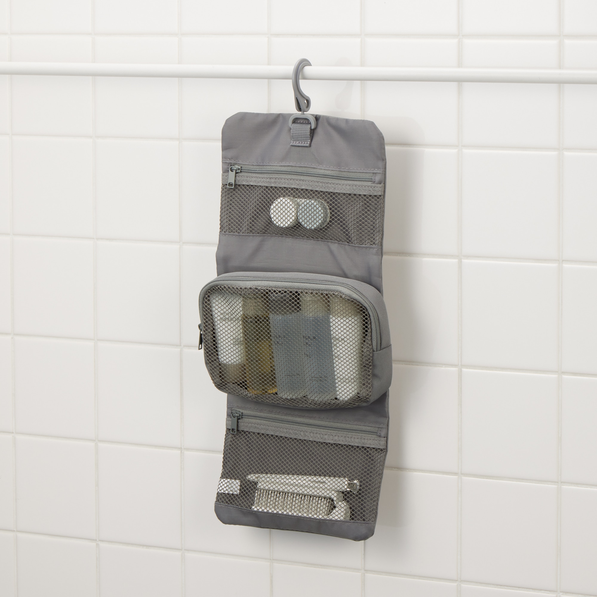 ポリエステル　吊るして使える着脱ポーチ付ケース