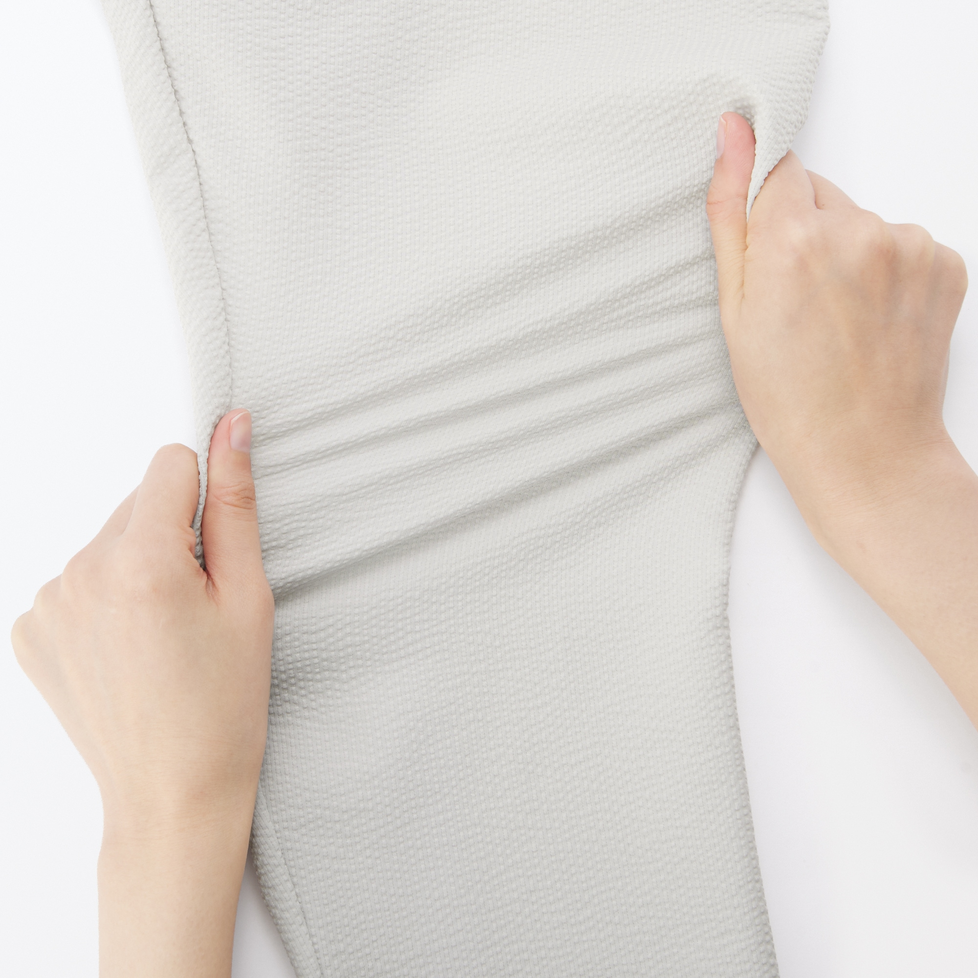 紳士　風を通すストレッチサッカーカーディガン