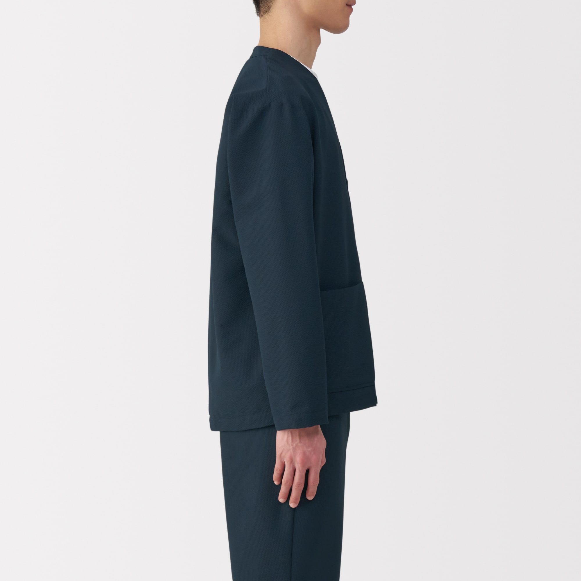 紳士　風を通すストレッチサッカーカーディガン