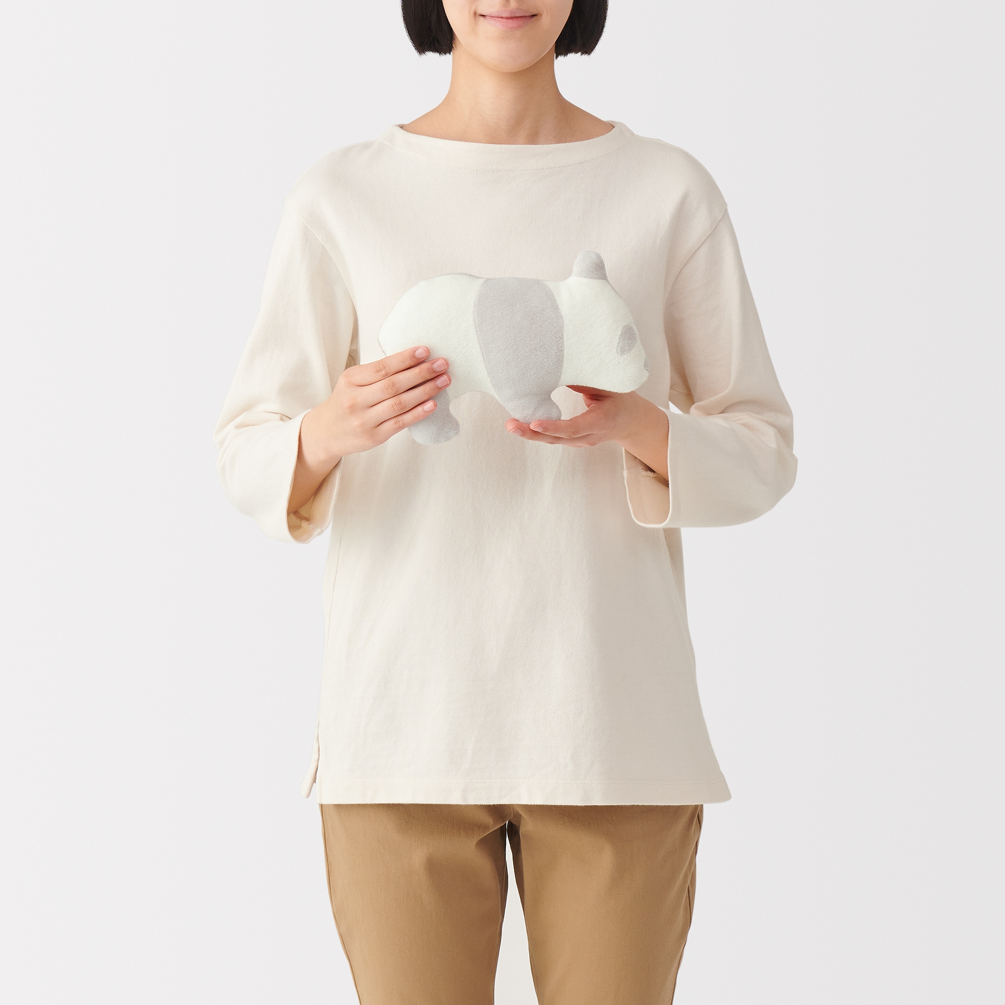 ポケット付き　動物クッション（パンダ）