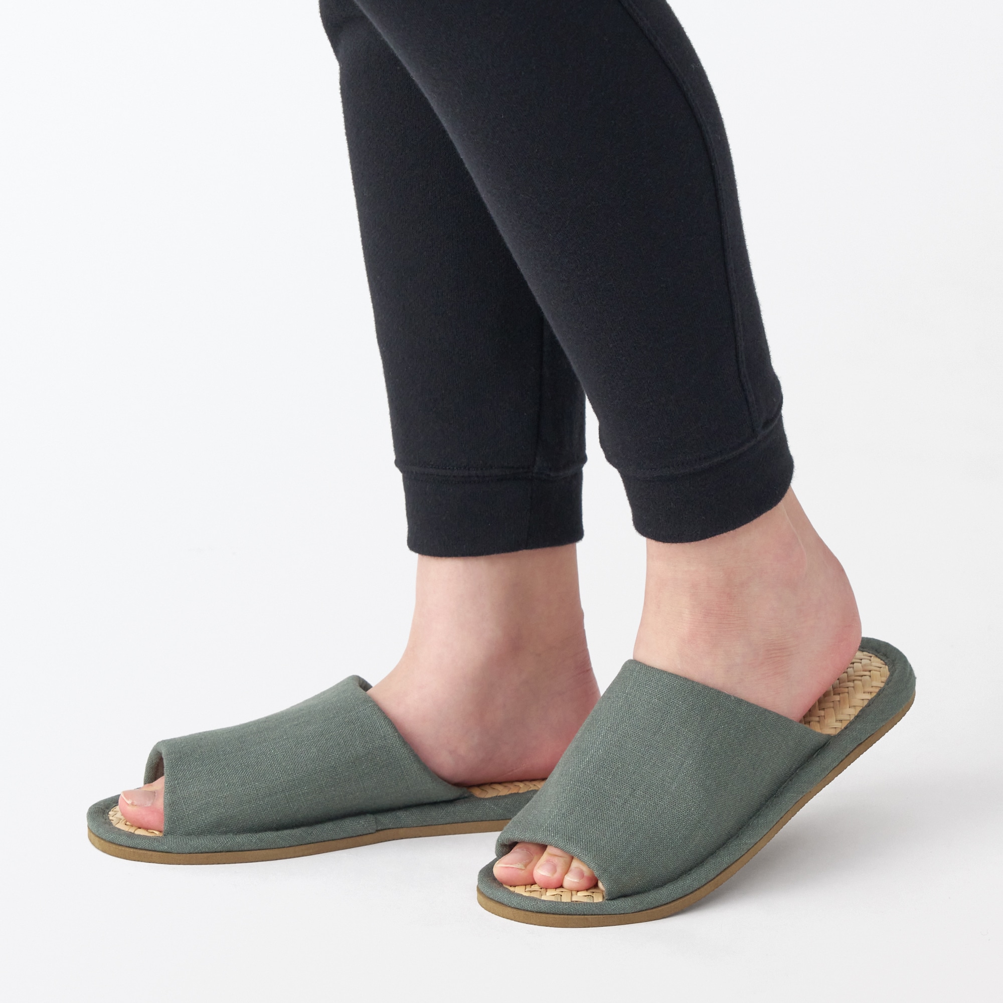 マライ草スリッパ・前あき