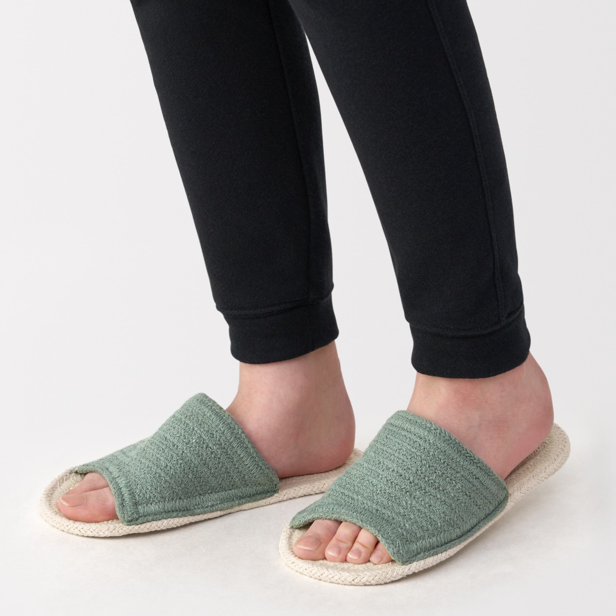 ルームサンダル・前あき