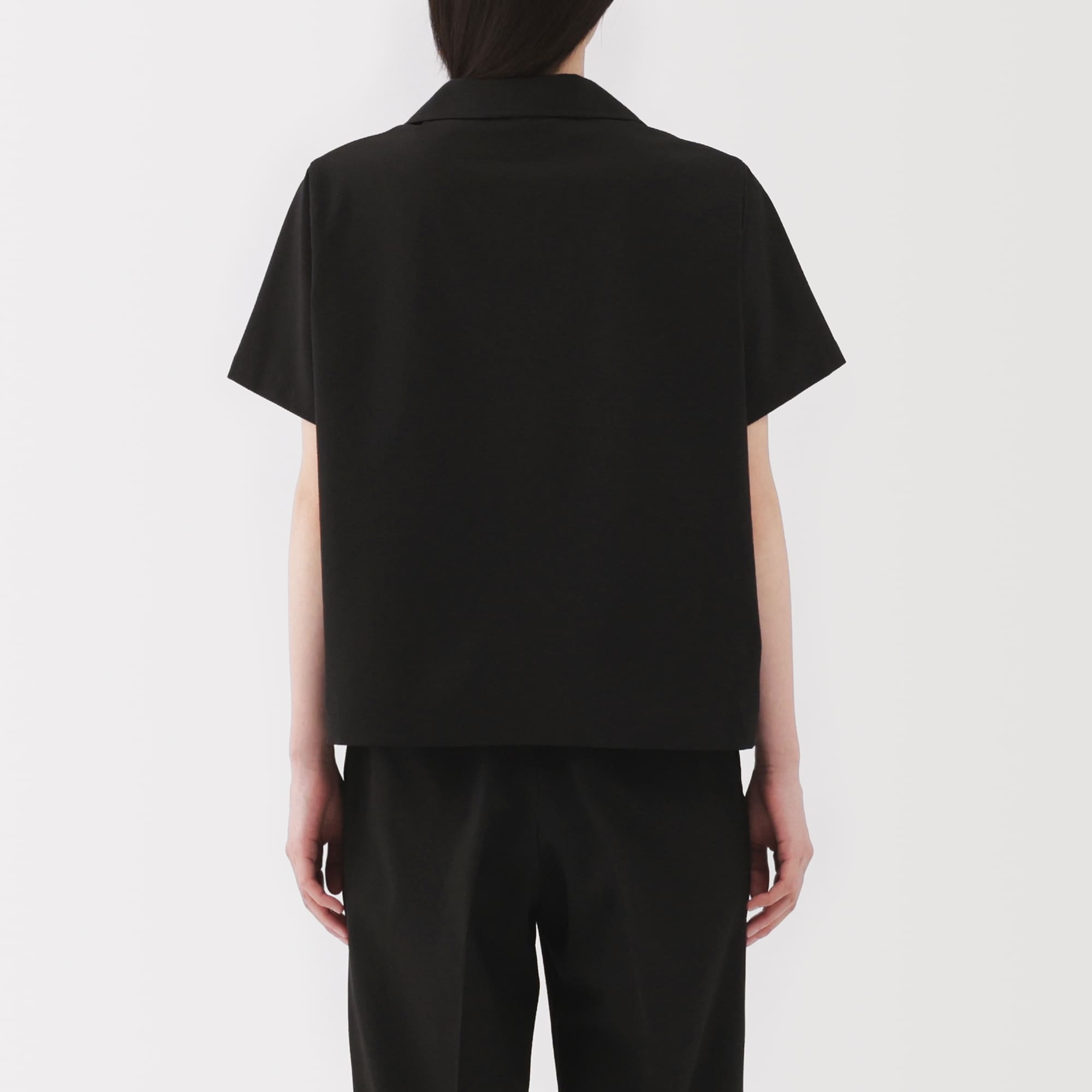 婦人　風を通す　ストレッチサッカー　オープンカラー半袖シャツ