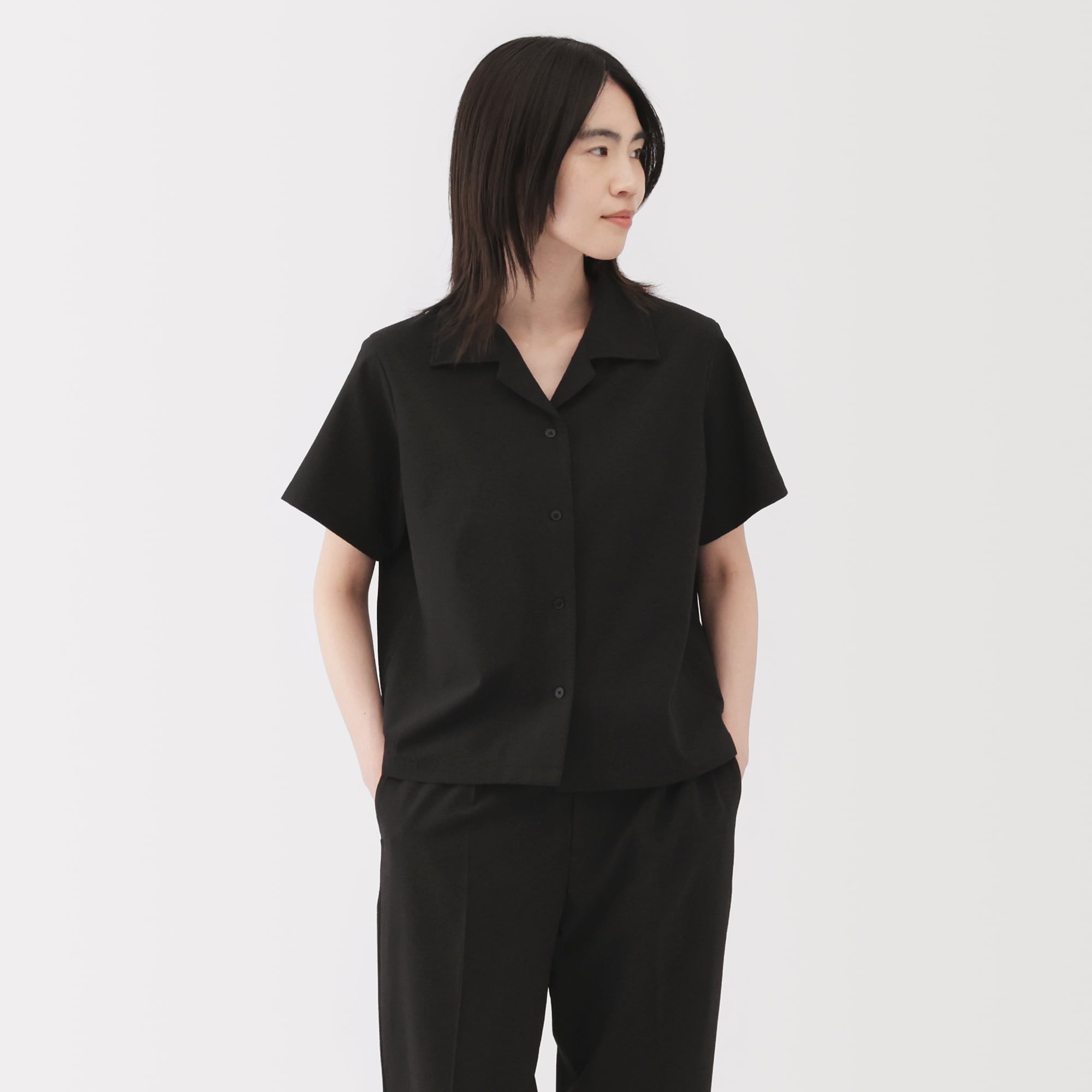 婦人　風を通す　ストレッチサッカー　オープンカラー半袖シャツ