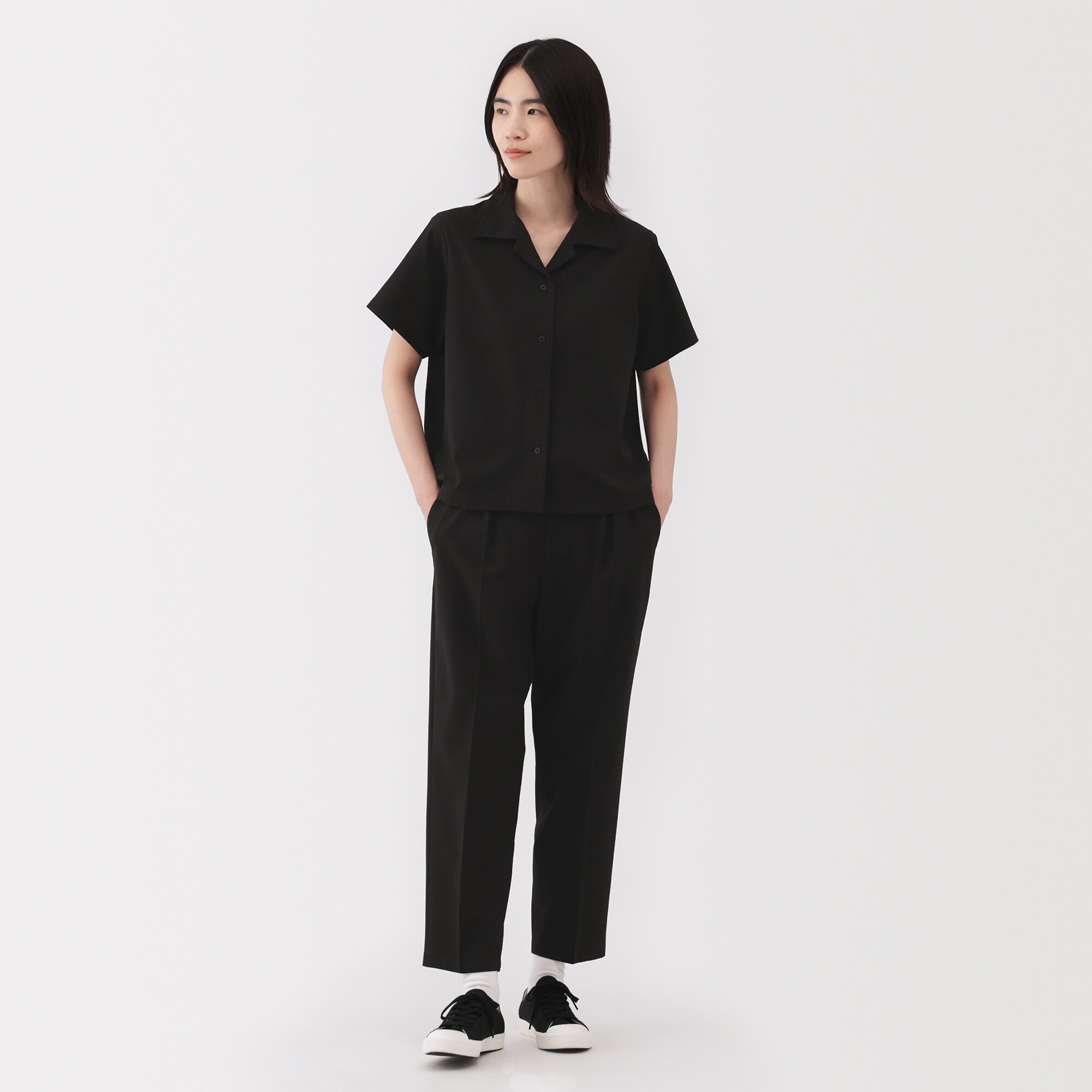 婦人　風を通す　ストレッチサッカー　オープンカラー半袖シャツ