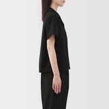 婦人　風を通す　ストレッチサッカー　オープンカラー半袖シャツ