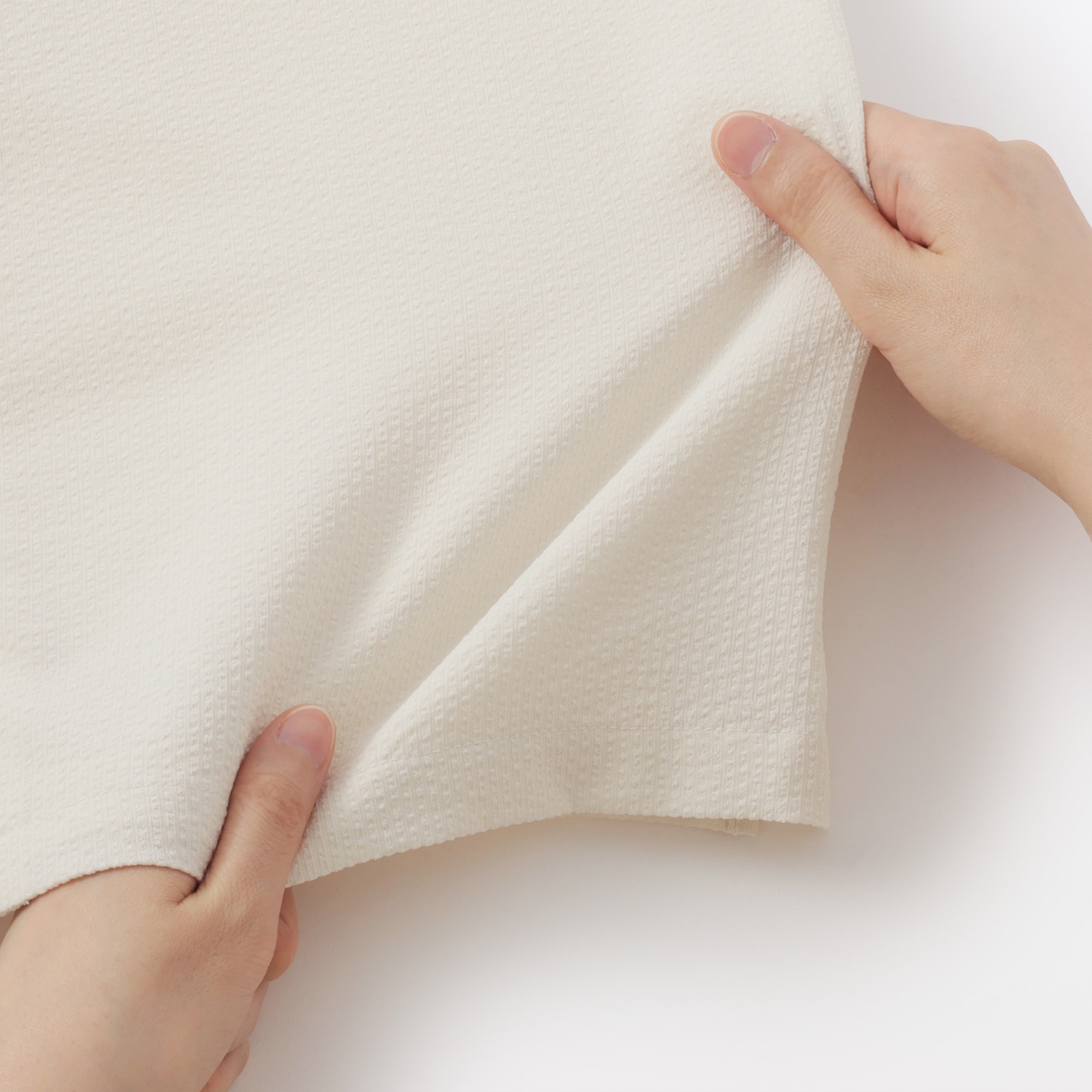 婦人　風を通す　ストレッチサッカー　オープンカラー半袖シャツ