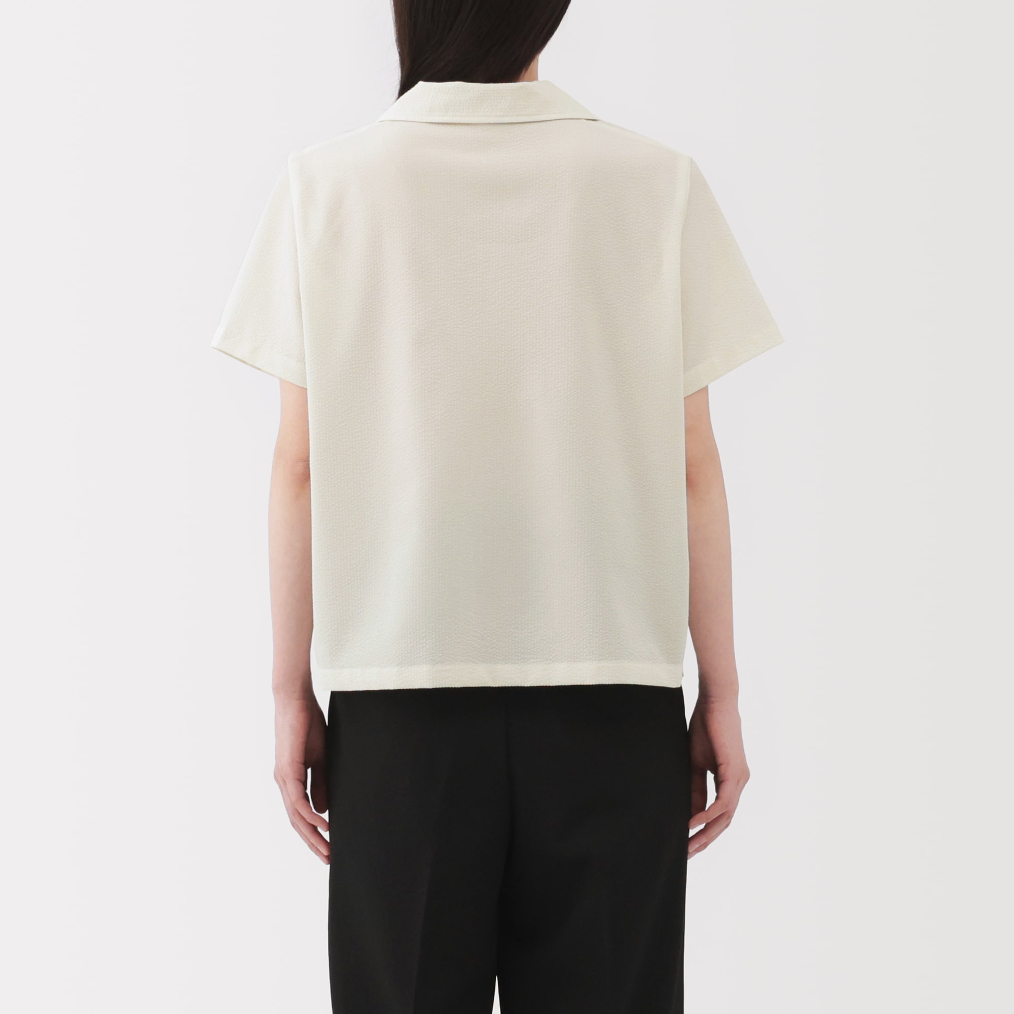 婦人　風を通す　ストレッチサッカー　オープンカラー半袖シャツ