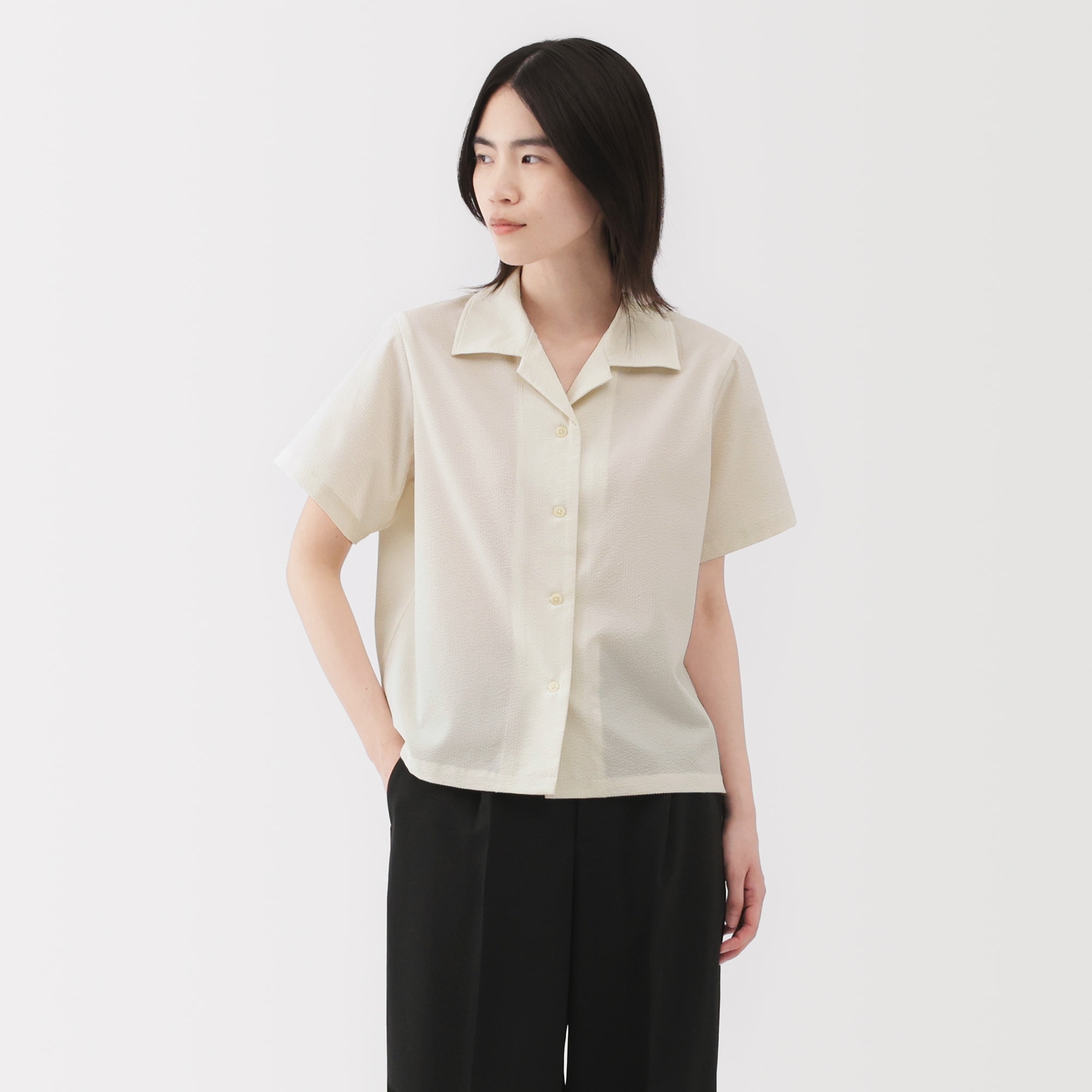 婦人　風を通す　ストレッチサッカー　オープンカラー半袖シャツ