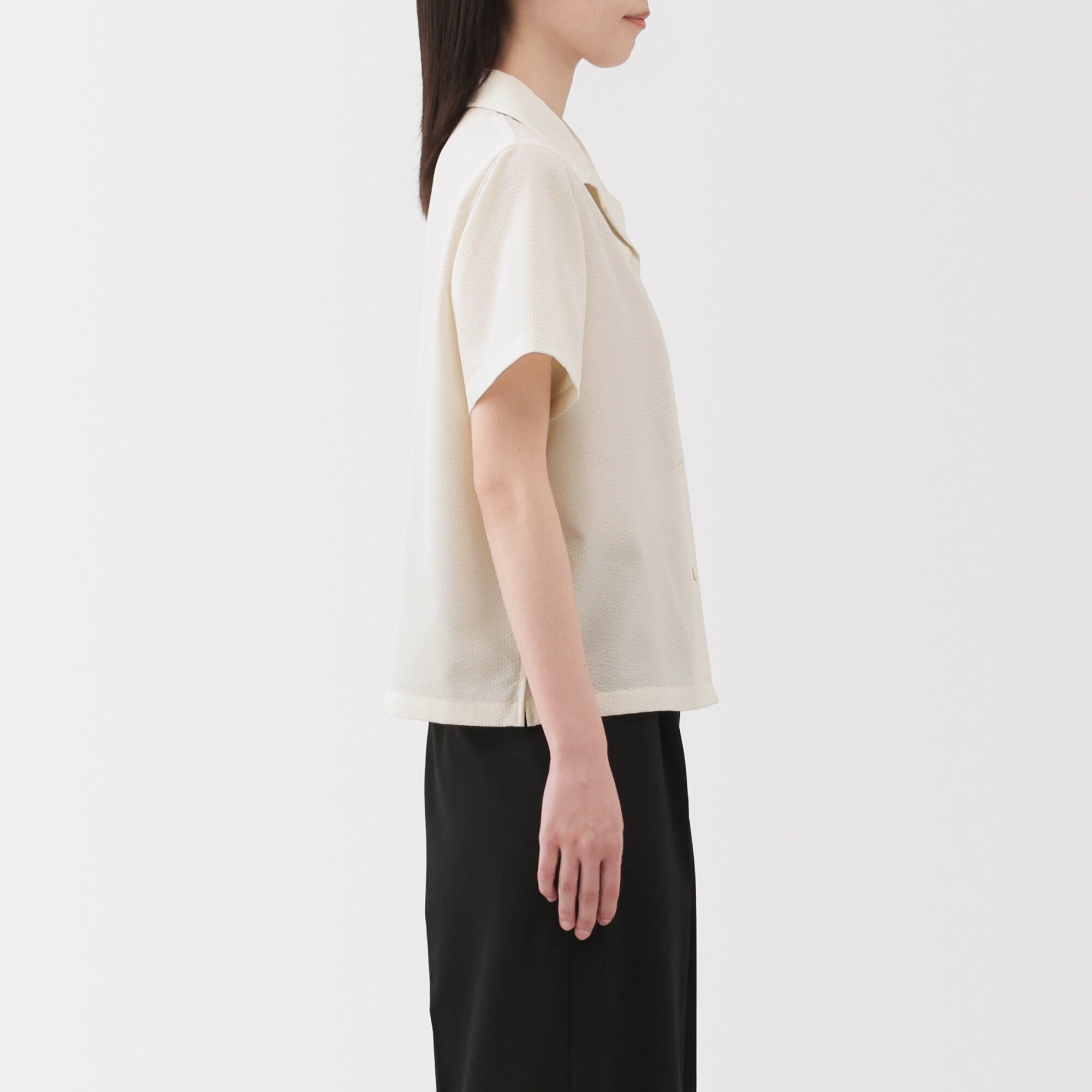 婦人　風を通す　ストレッチサッカー　オープンカラー半袖シャツ